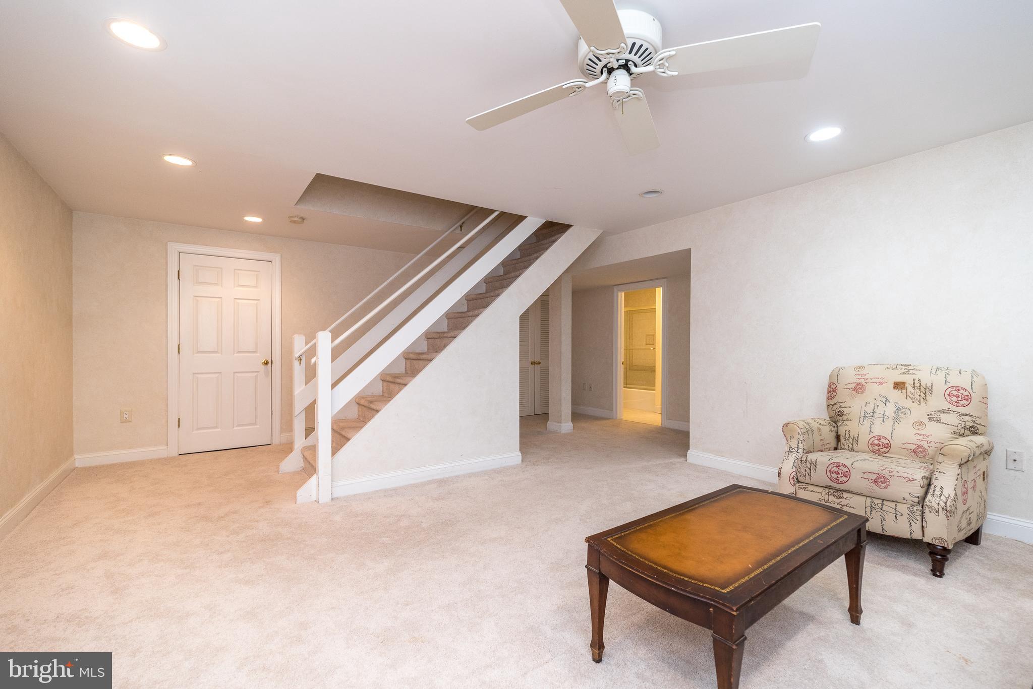 BELLE AIRE - Residential