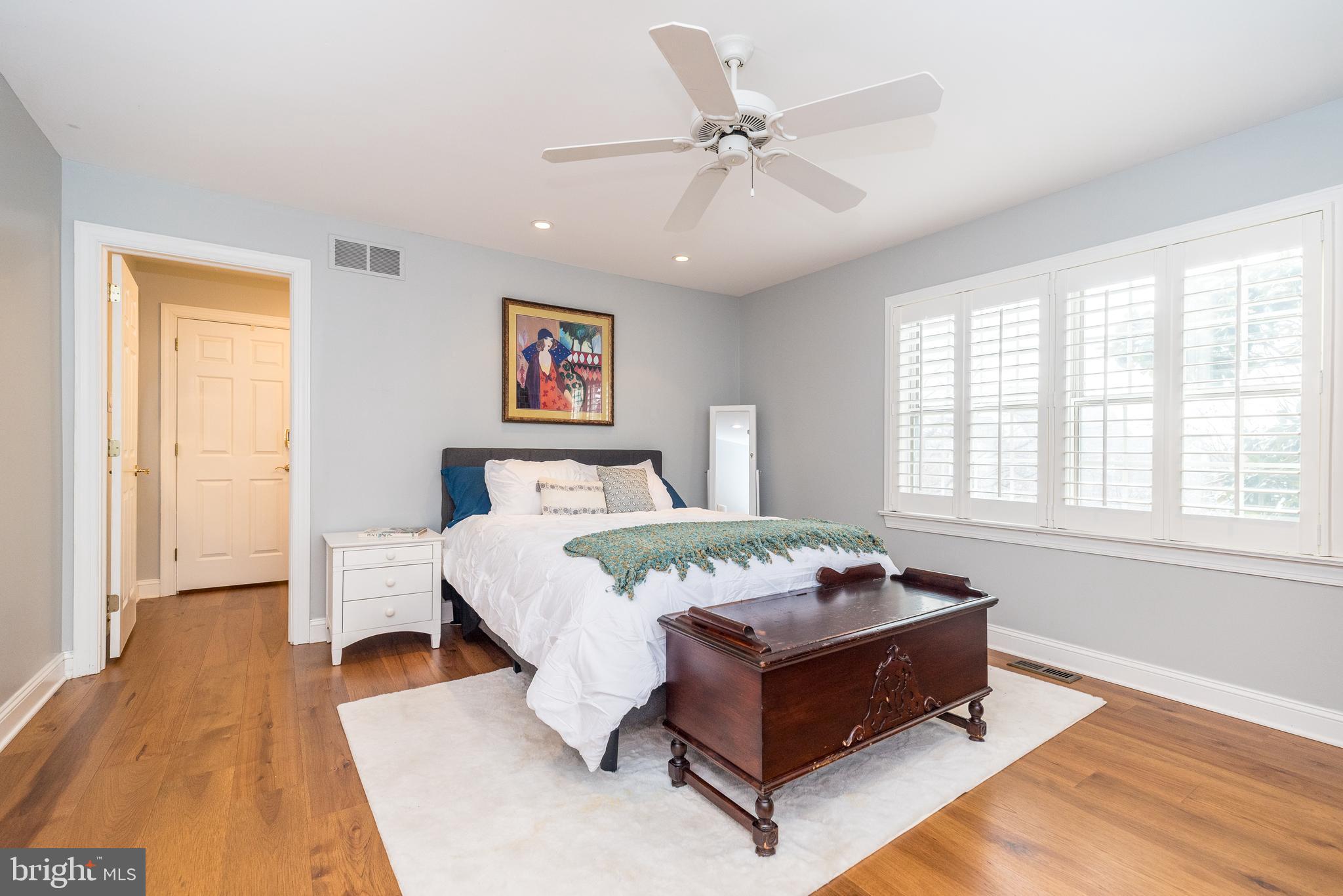 BELLE AIRE - Residential