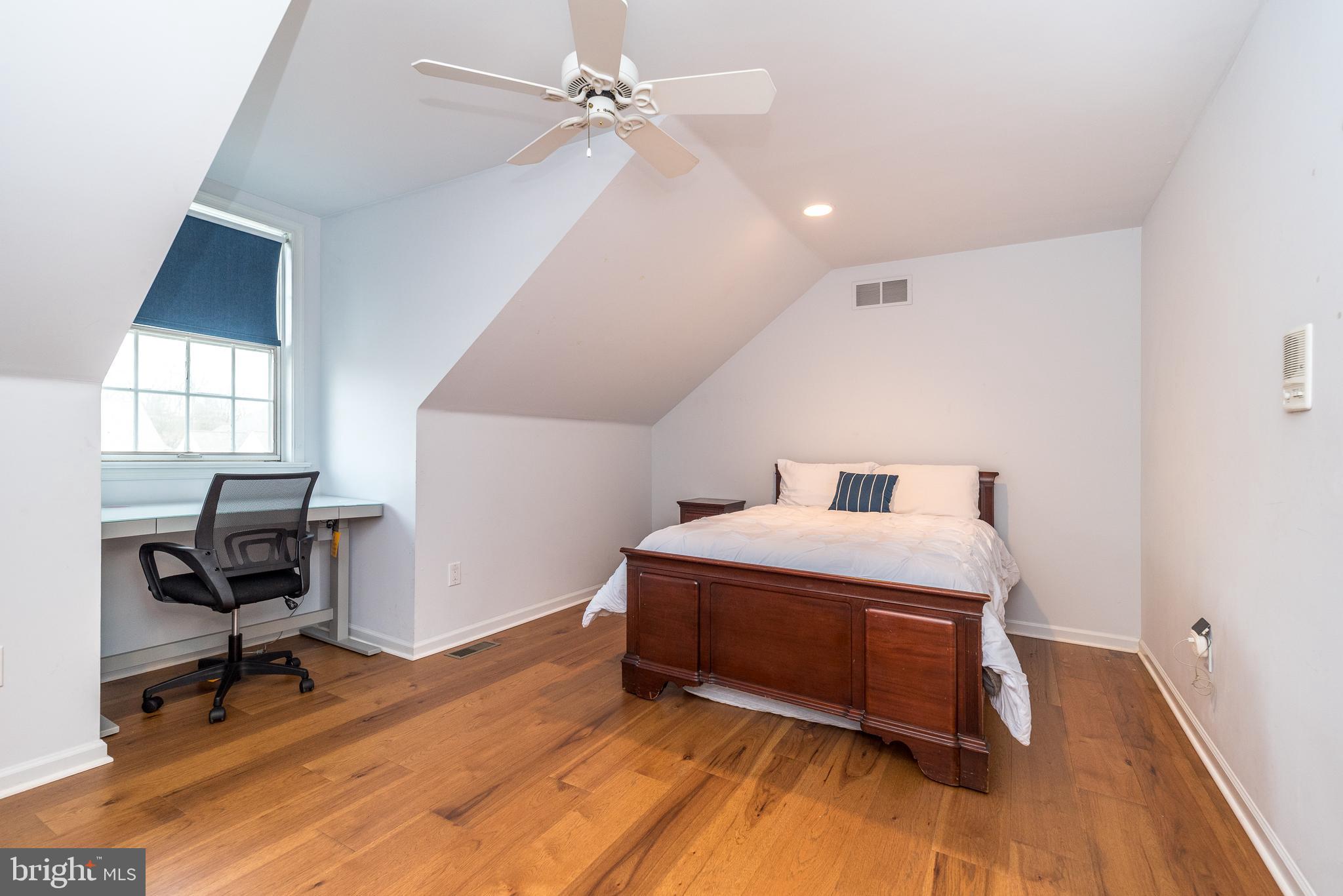 BELLE AIRE - Residential