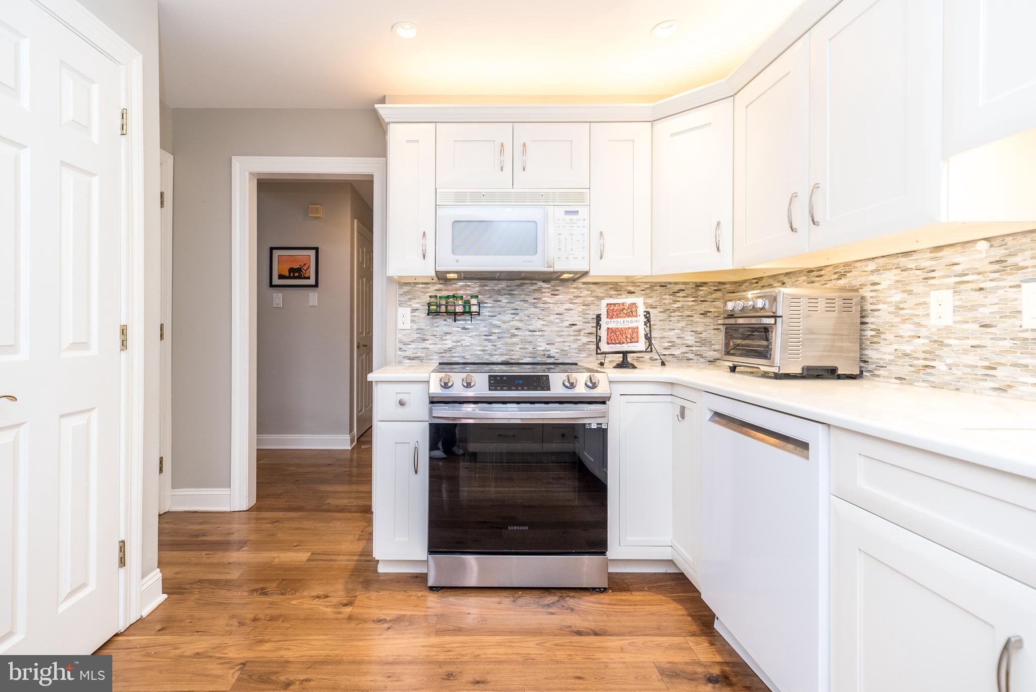 BELLE AIRE - Residential