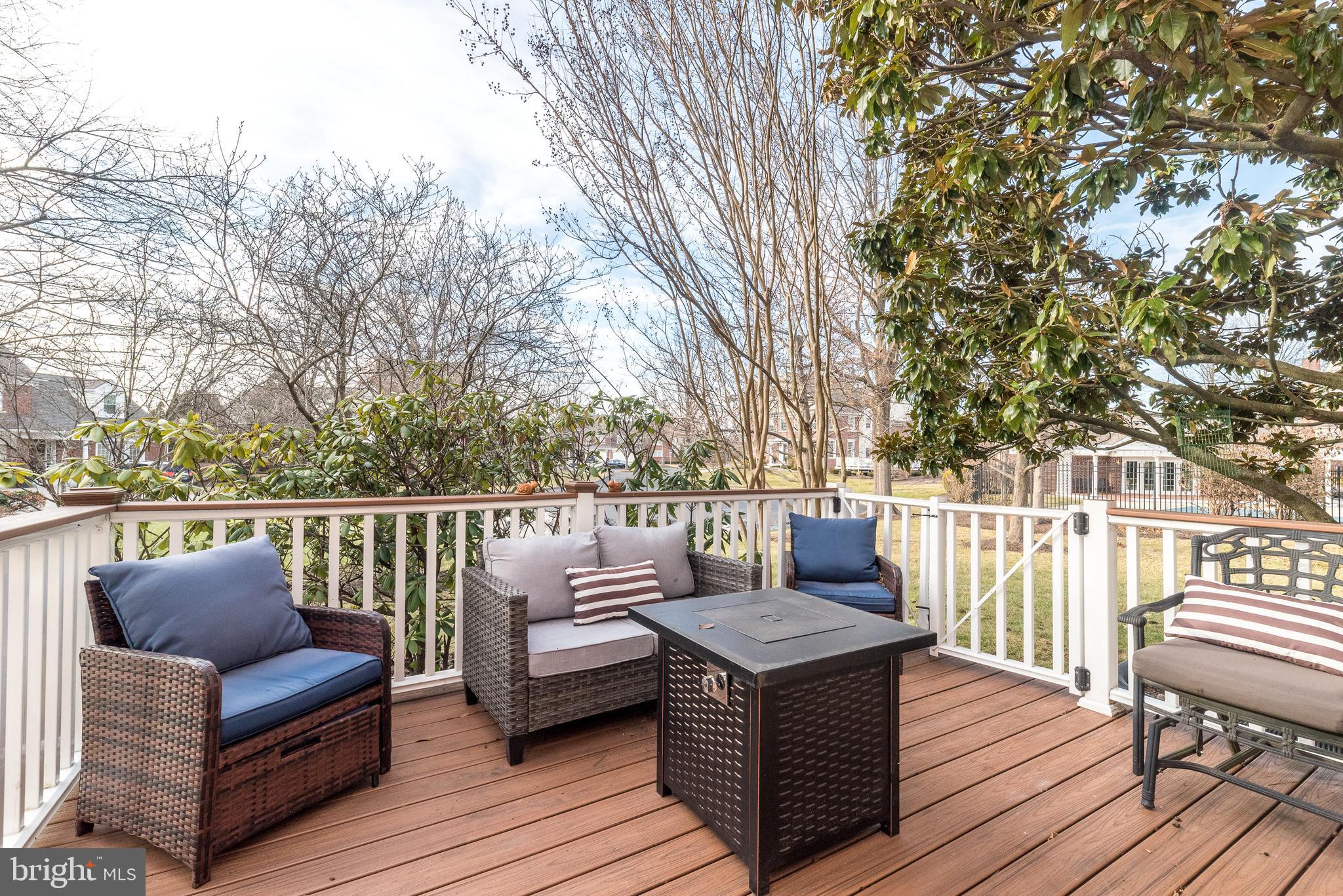 BELLE AIRE - Residential