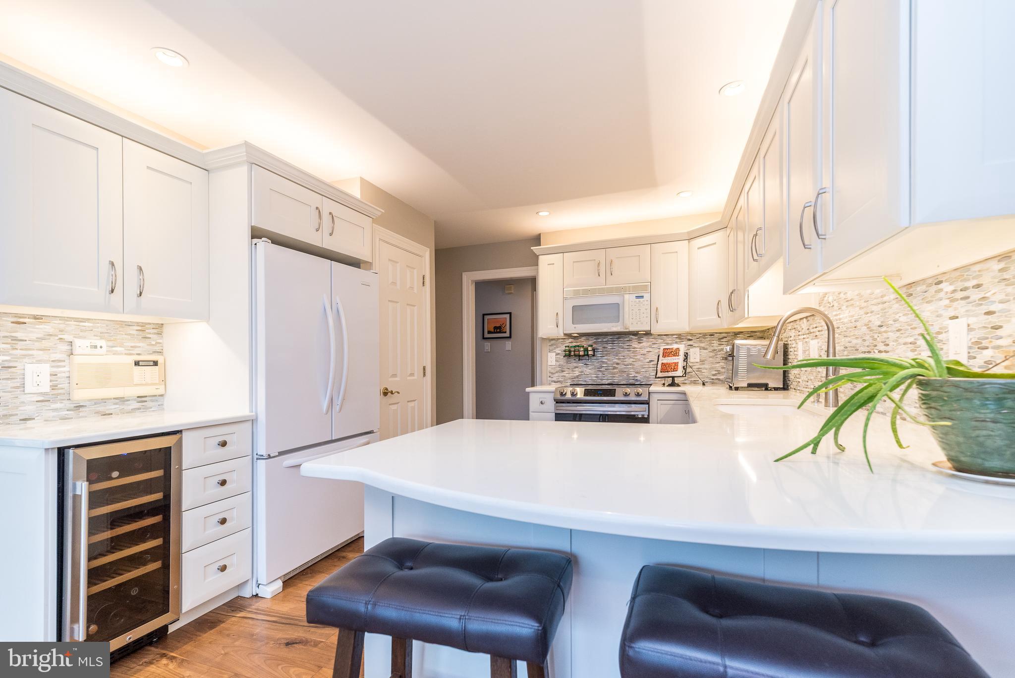 BELLE AIRE - Residential