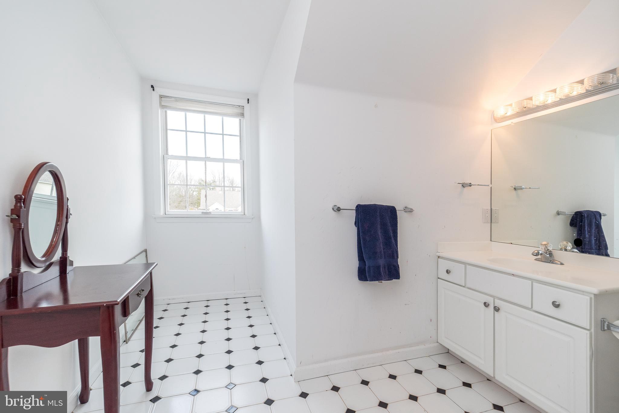 BELLE AIRE - Residential