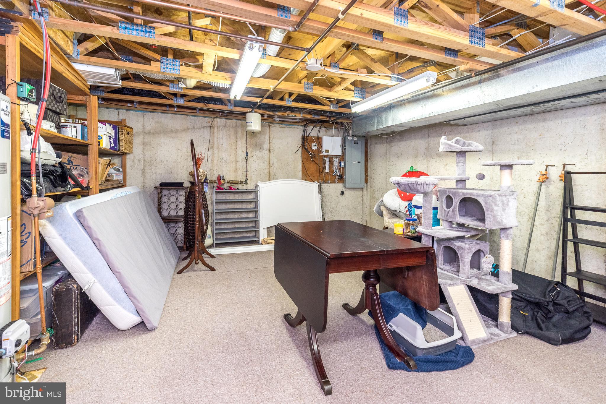 BELLE AIRE - Residential