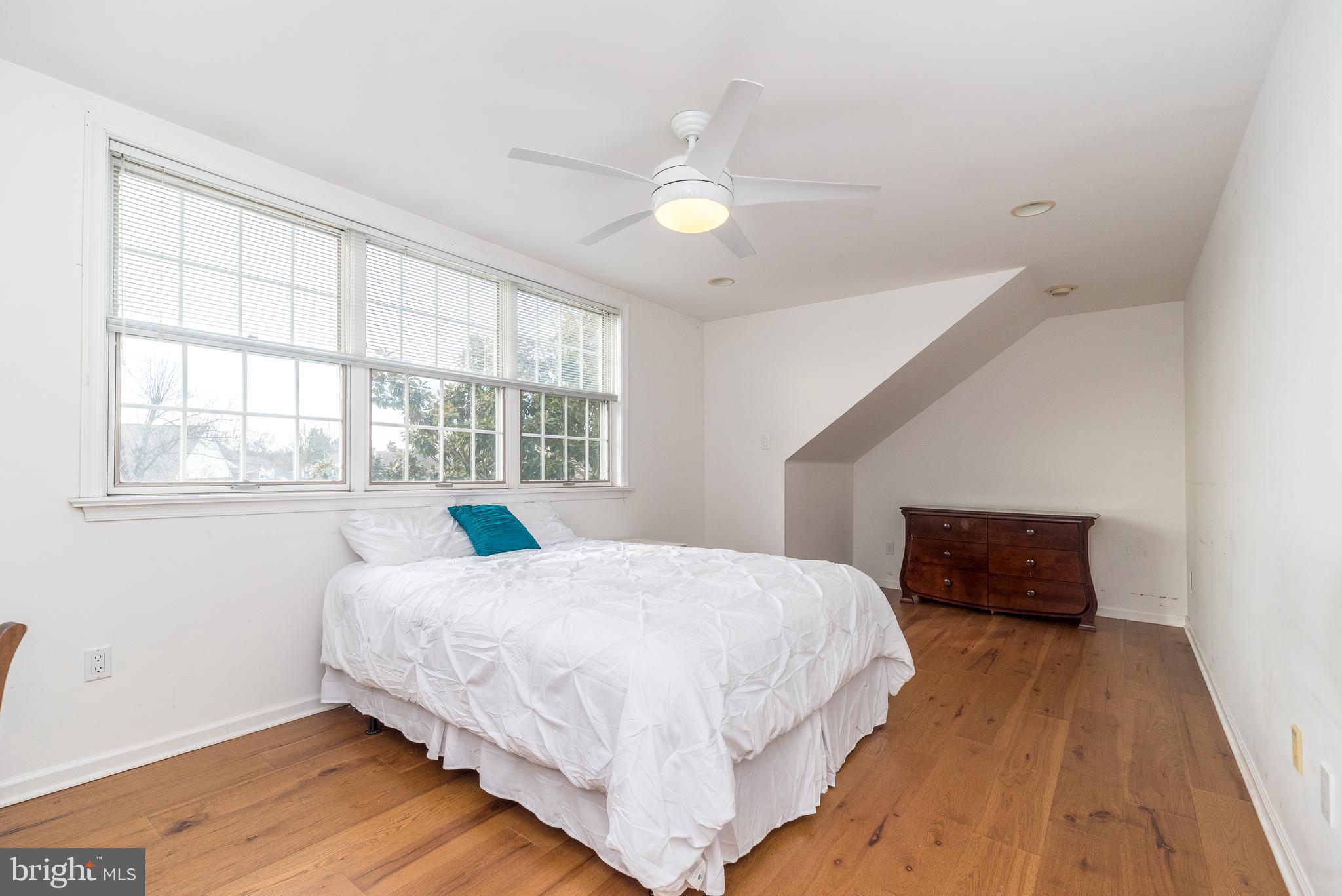 BELLE AIRE - Residential