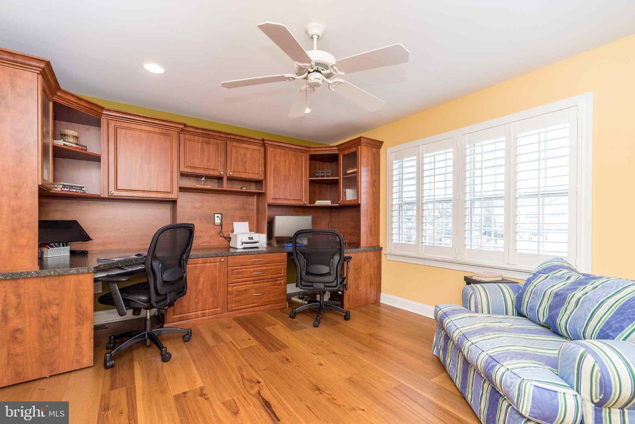 BELLE AIRE - Residential