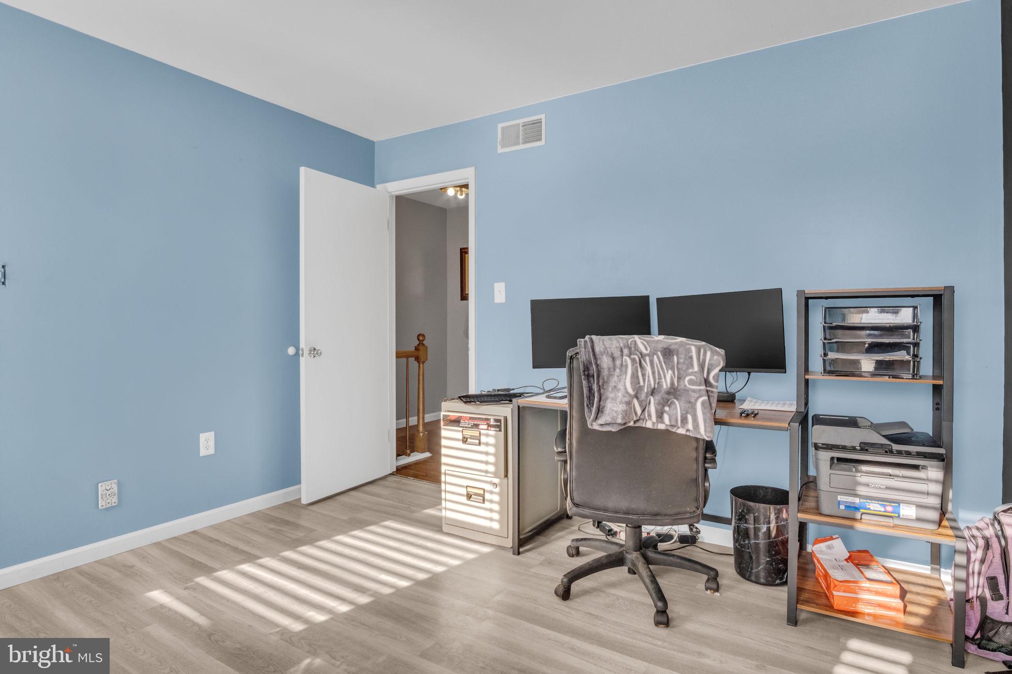 NORTH MIDDLETON - Residential