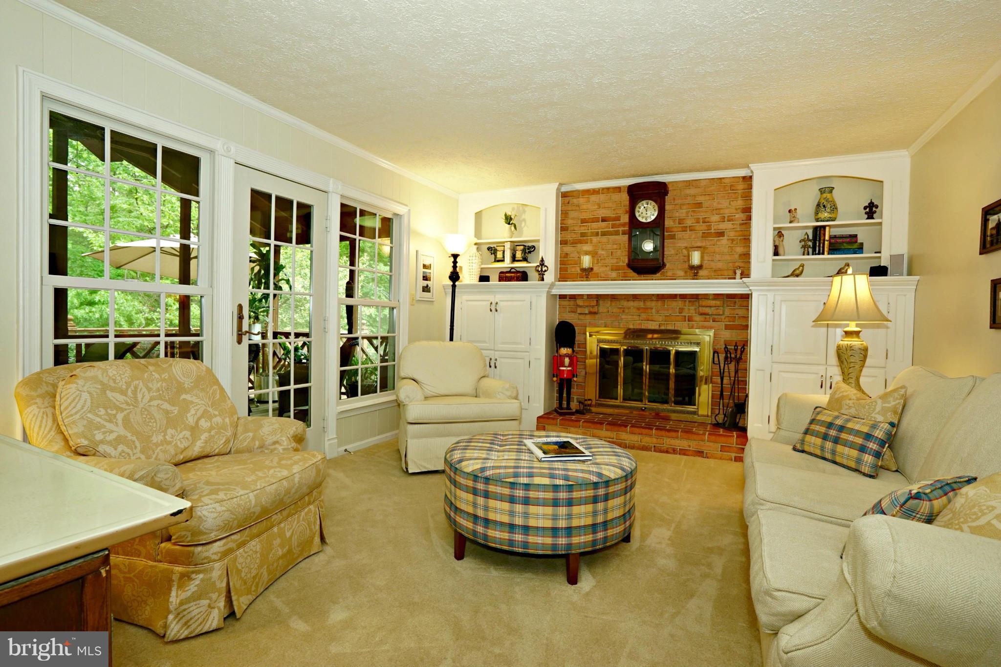 LAKEWOOD HILLS - Residential