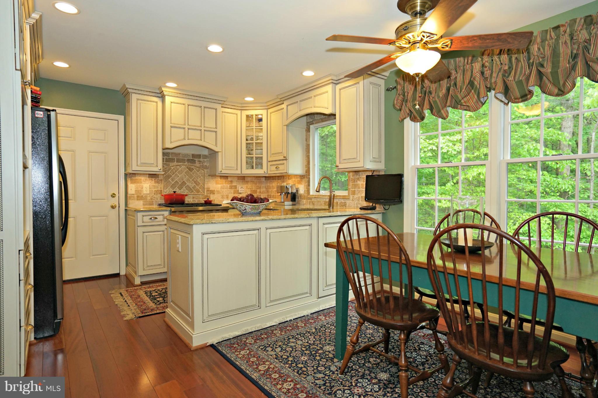 LAKEWOOD HILLS - Residential