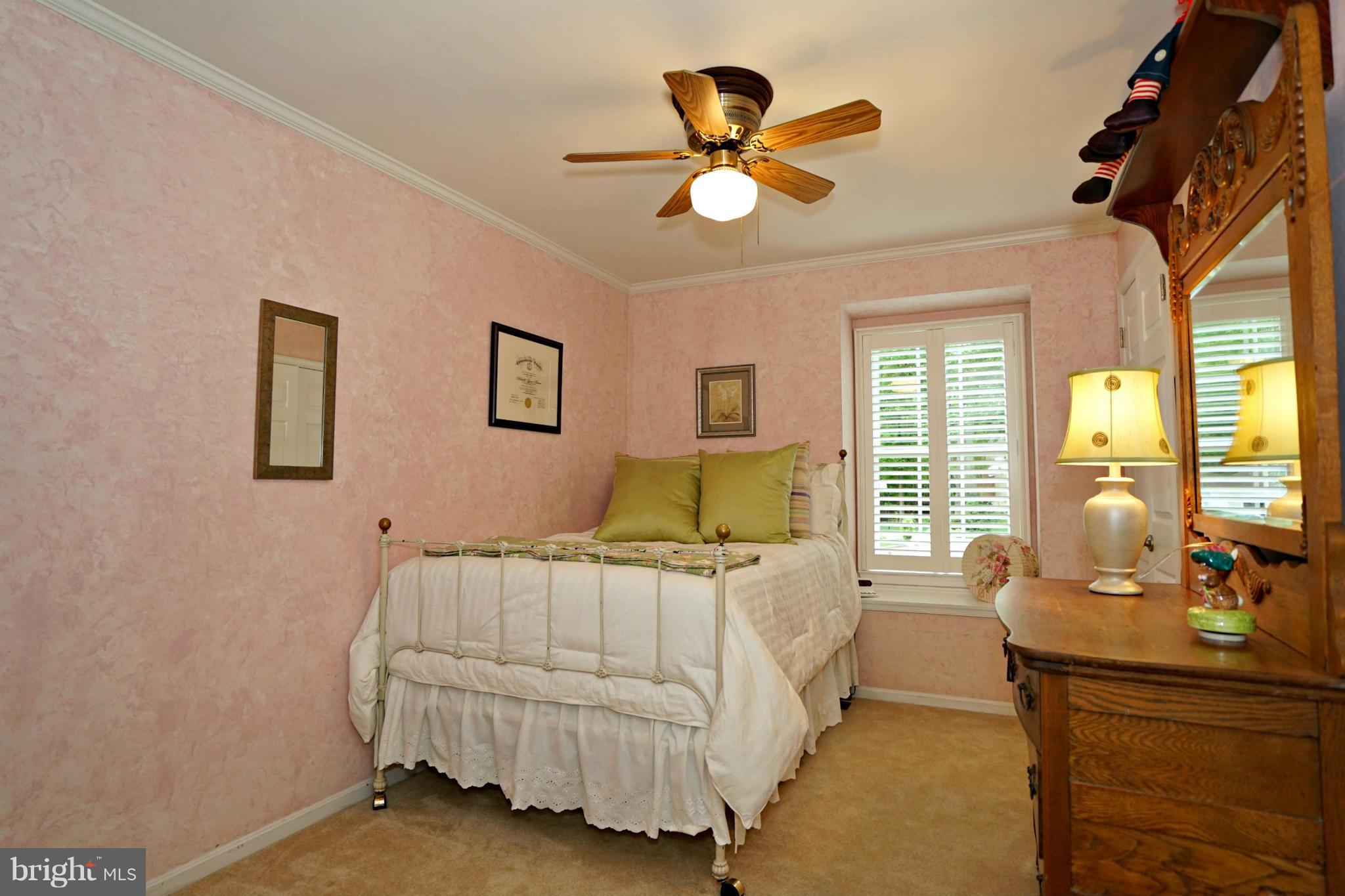 LAKEWOOD HILLS - Residential