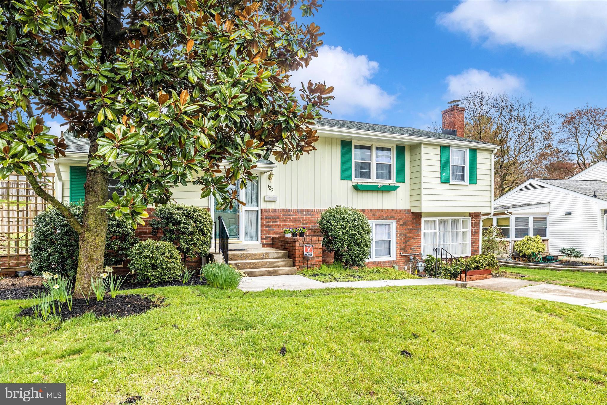 ORCHARD HILLS - Residential