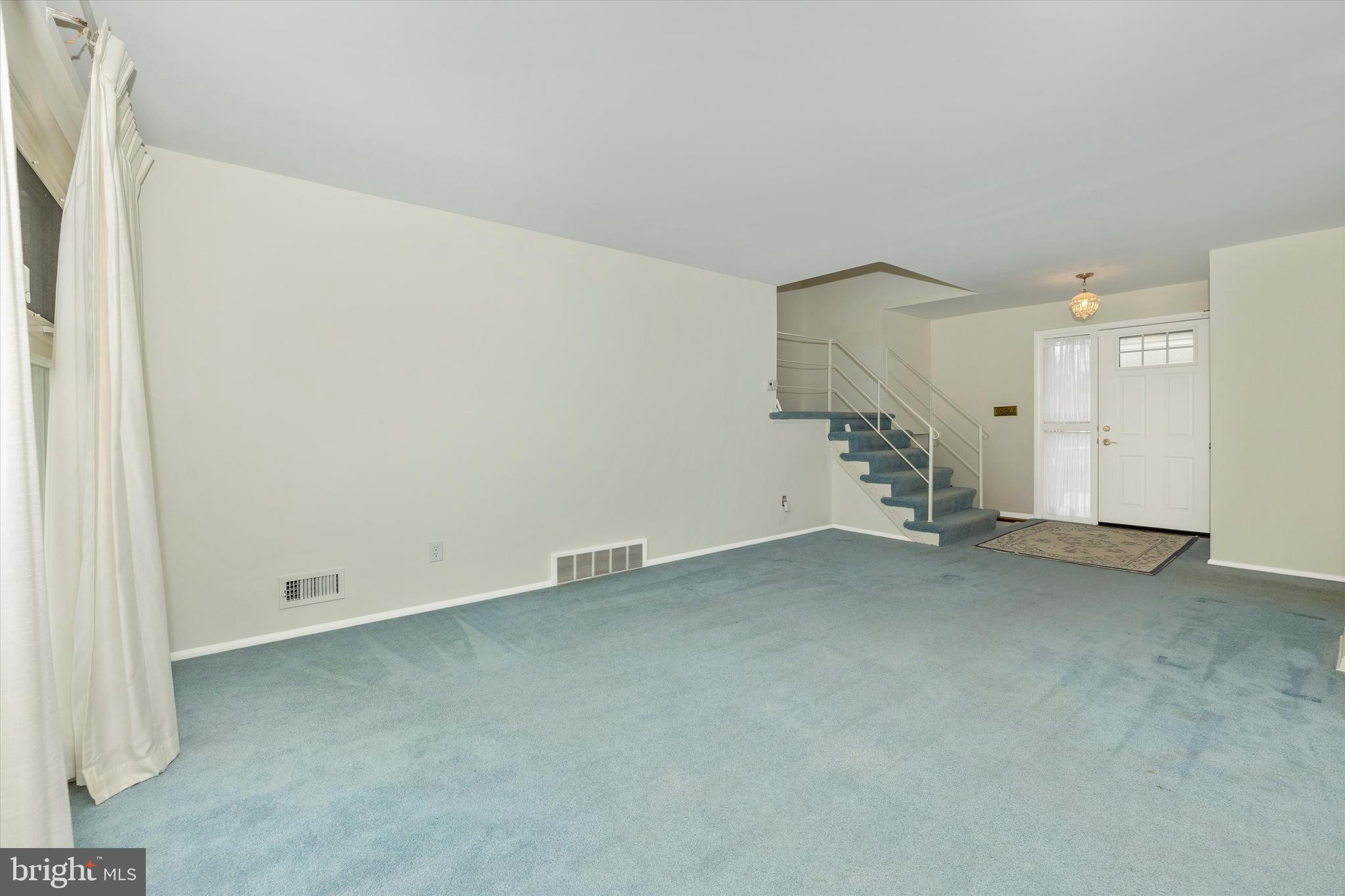 ORCHARD HILLS - Residential