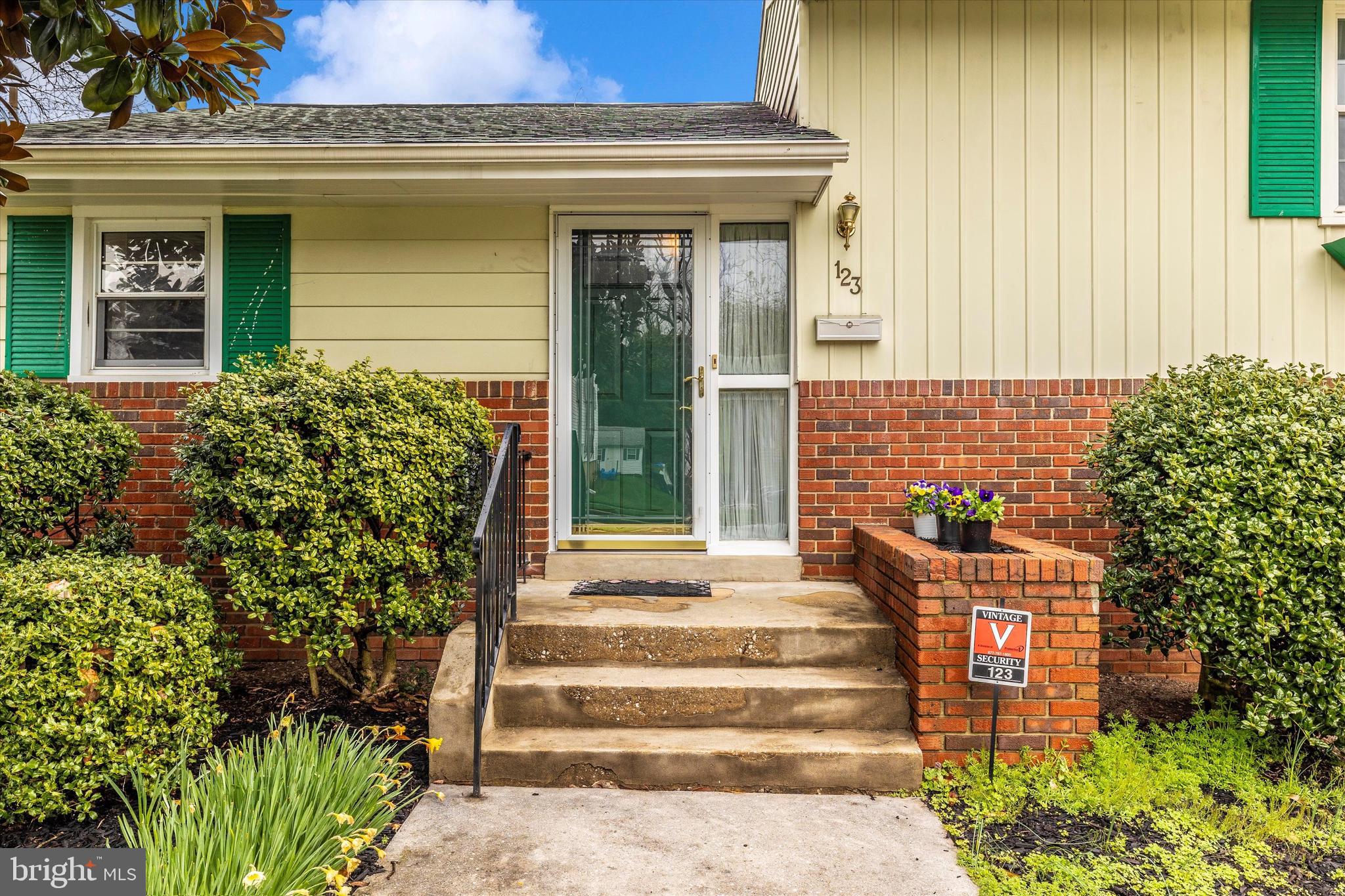 ORCHARD HILLS - Residential