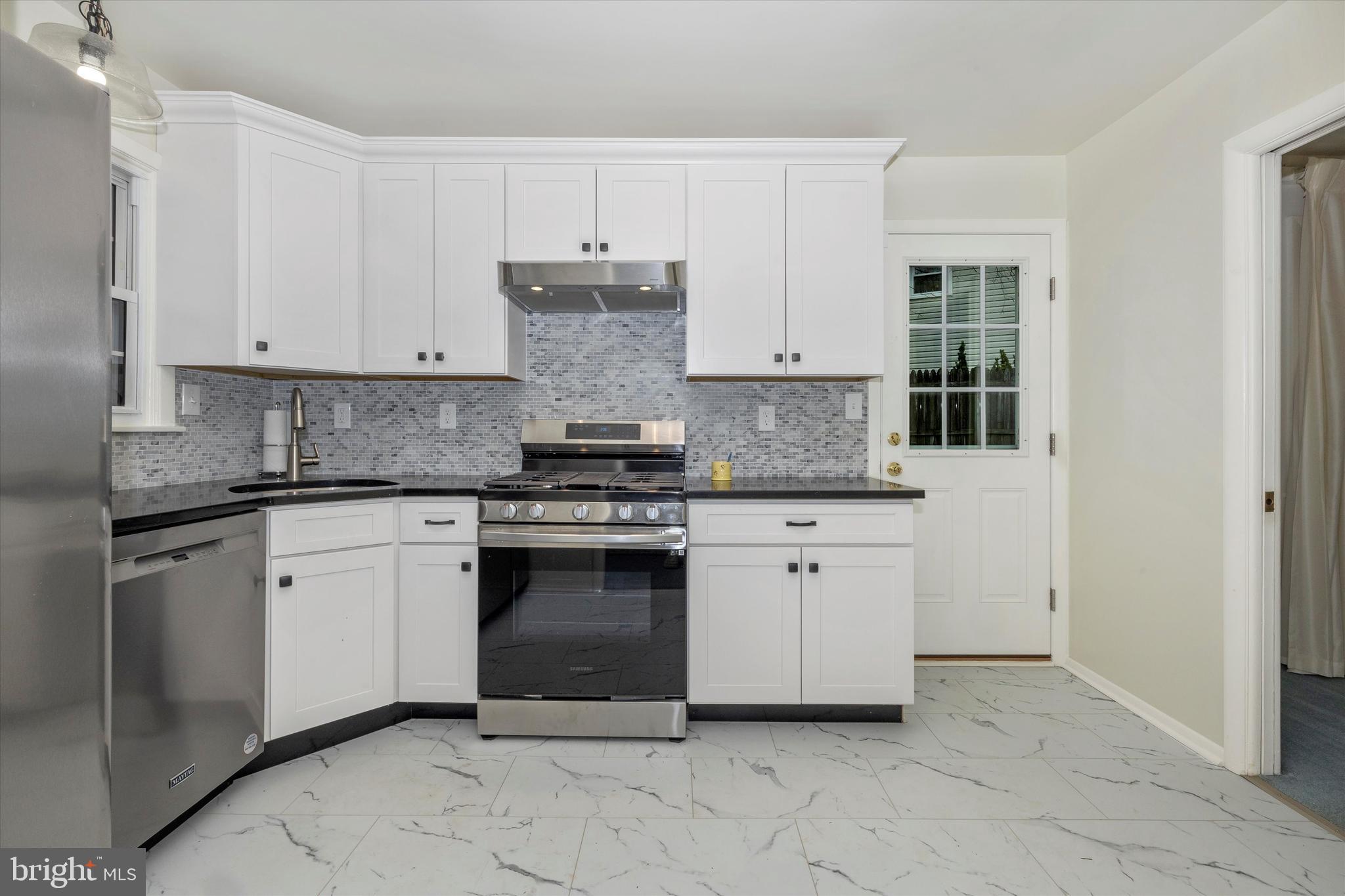 ORCHARD HILLS - Residential