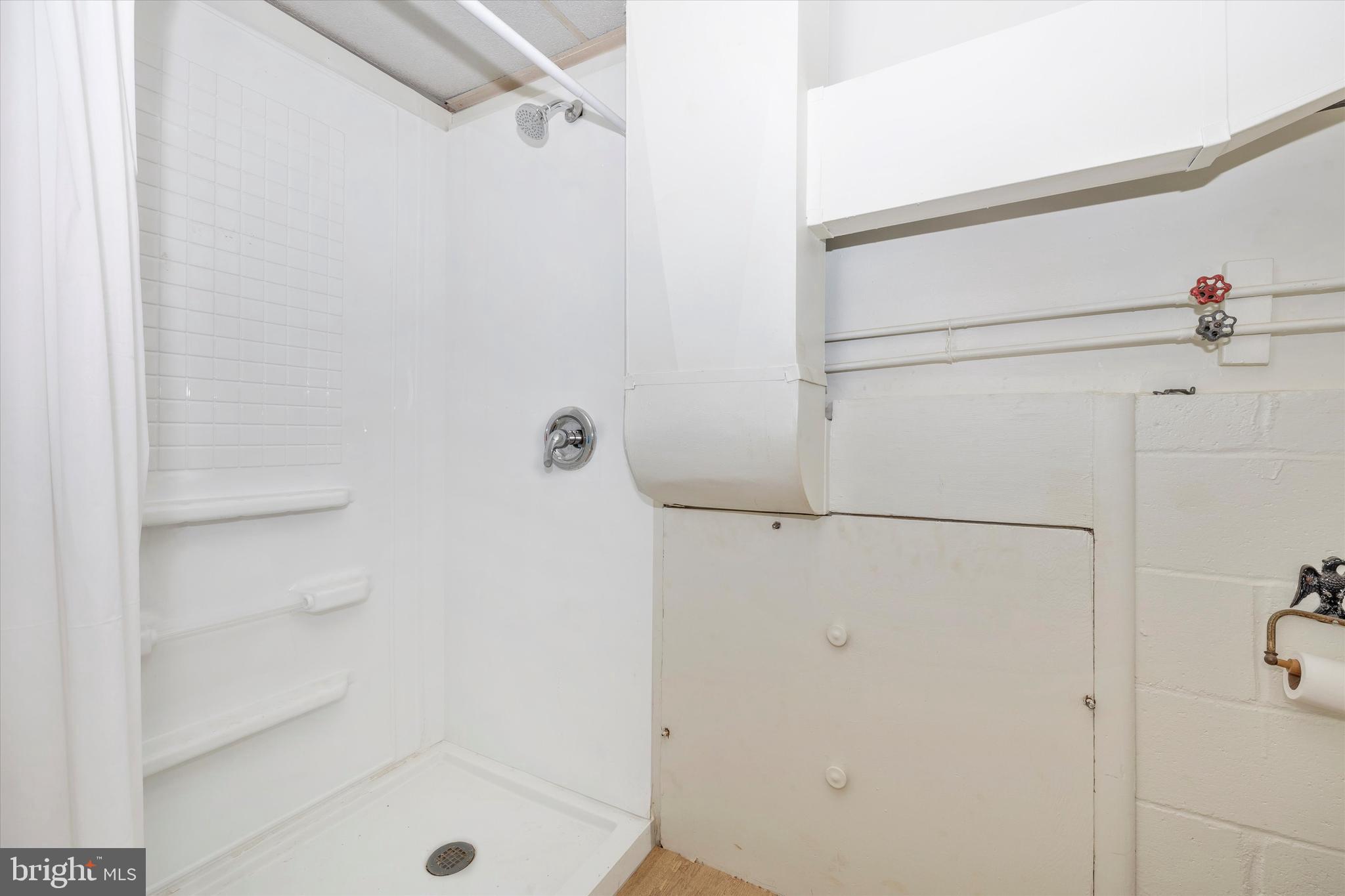 ORCHARD HILLS - Residential