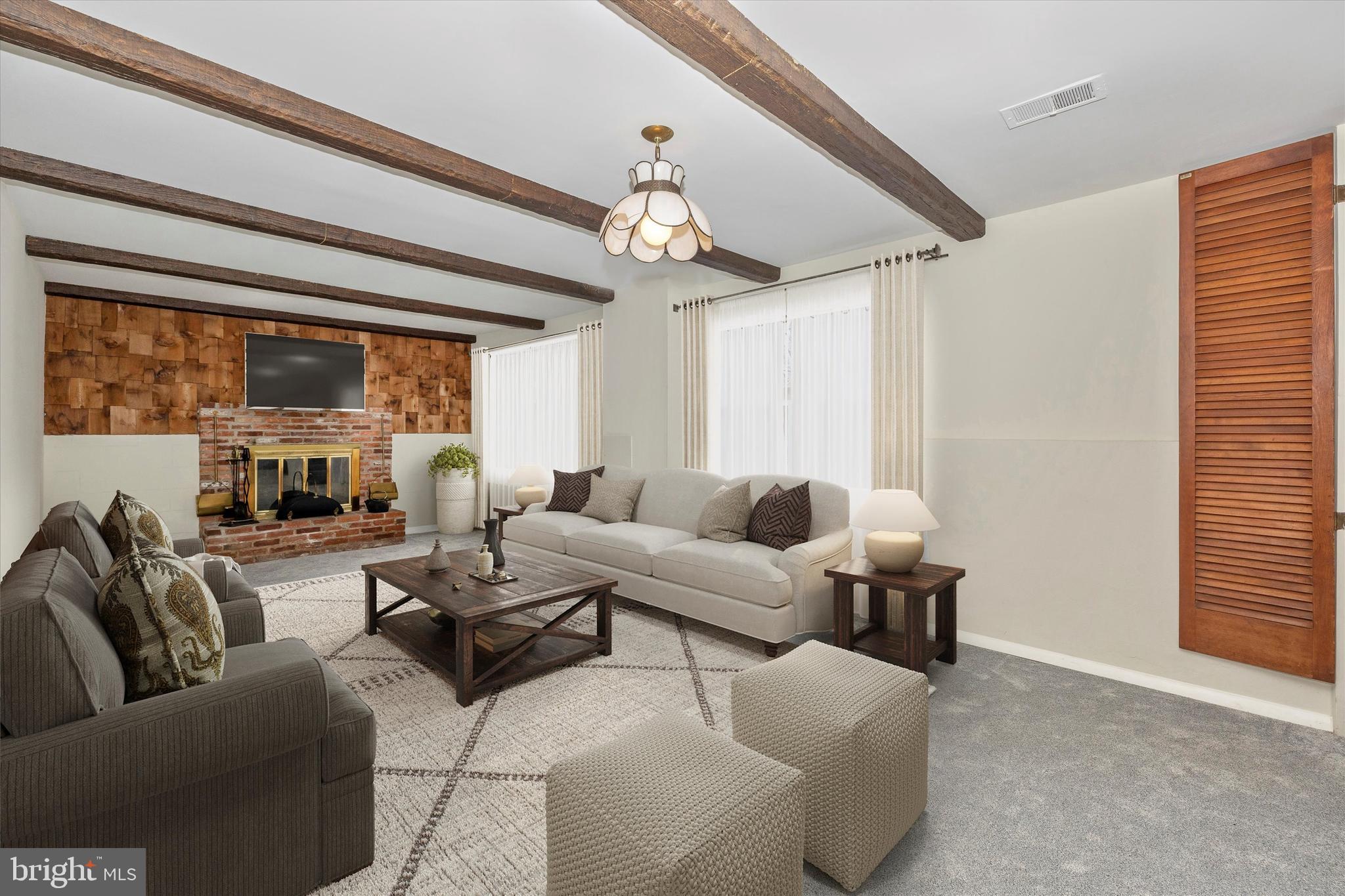 ORCHARD HILLS - Residential