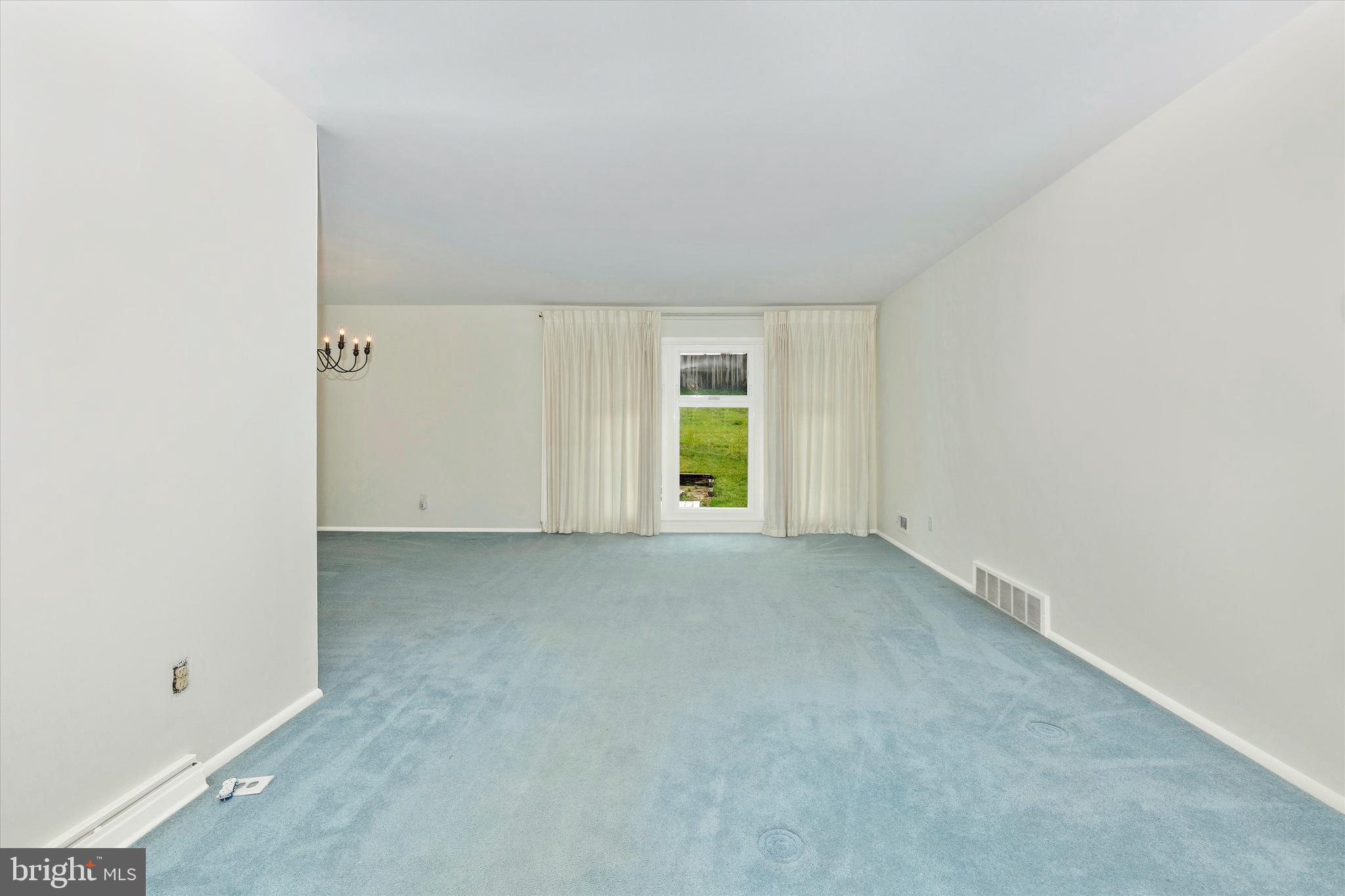 ORCHARD HILLS - Residential