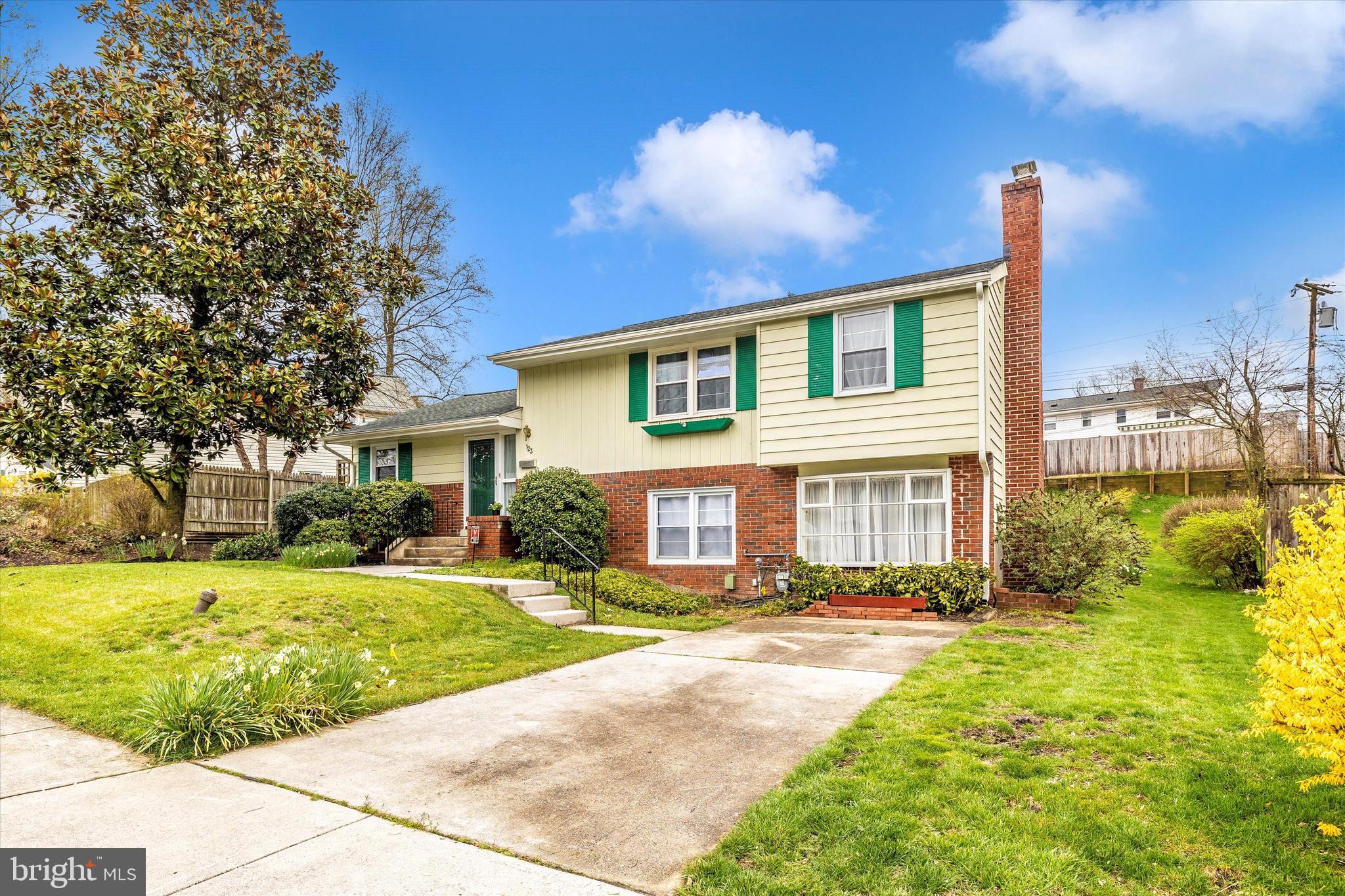 ORCHARD HILLS - Residential