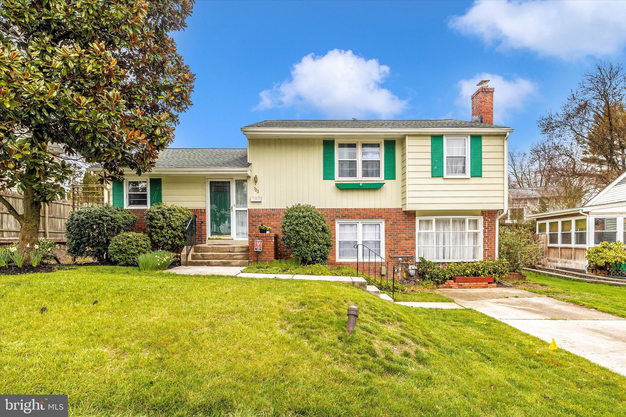 ORCHARD HILLS - Residential