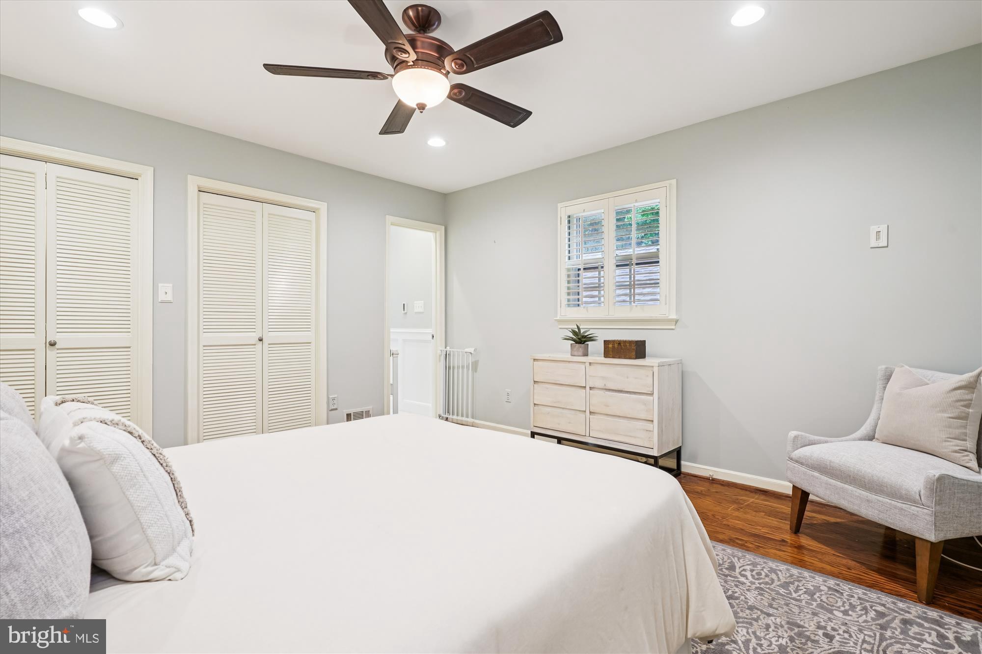 HOLLINDALE - Residential