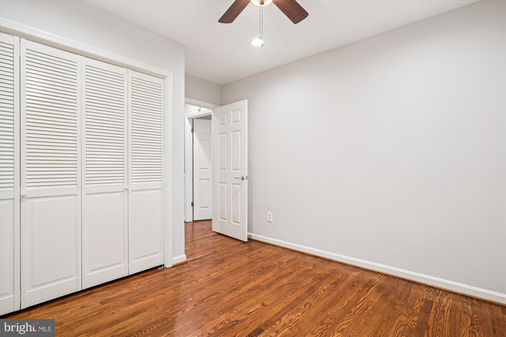 HOLLINDALE - Residential