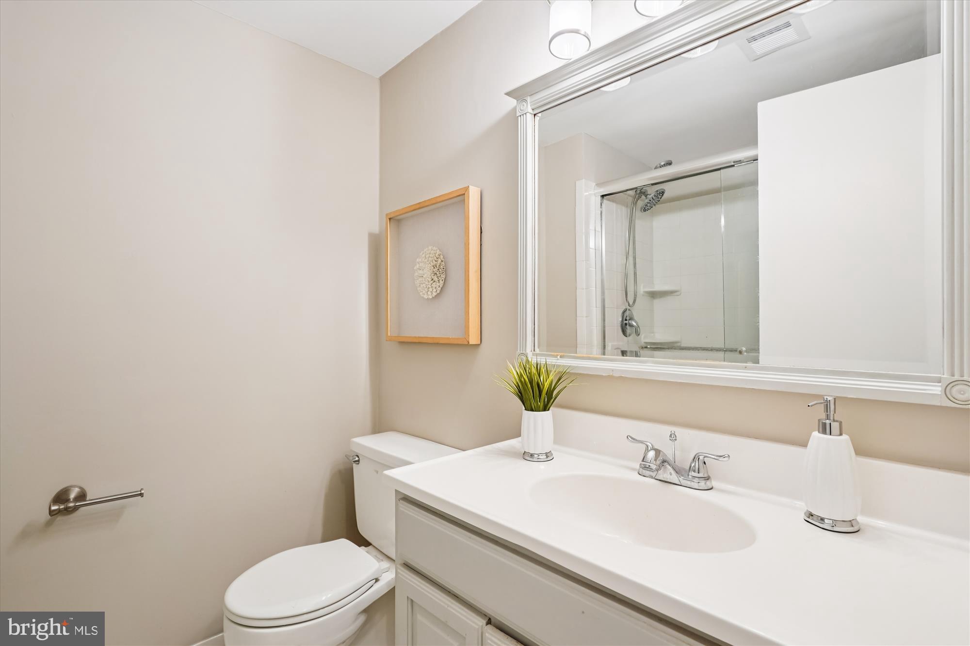 HOLLINDALE - Residential