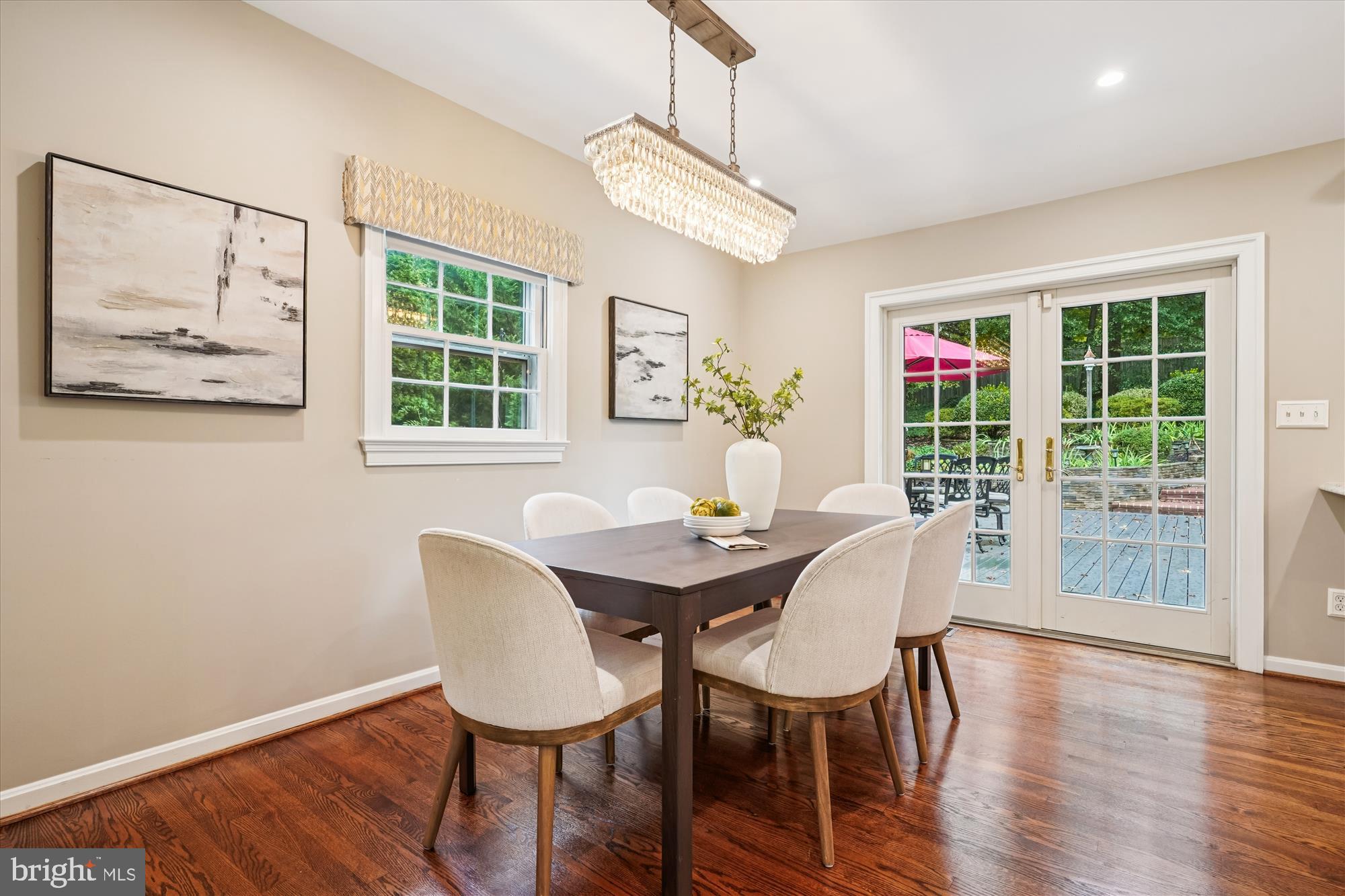 HOLLINDALE - Residential