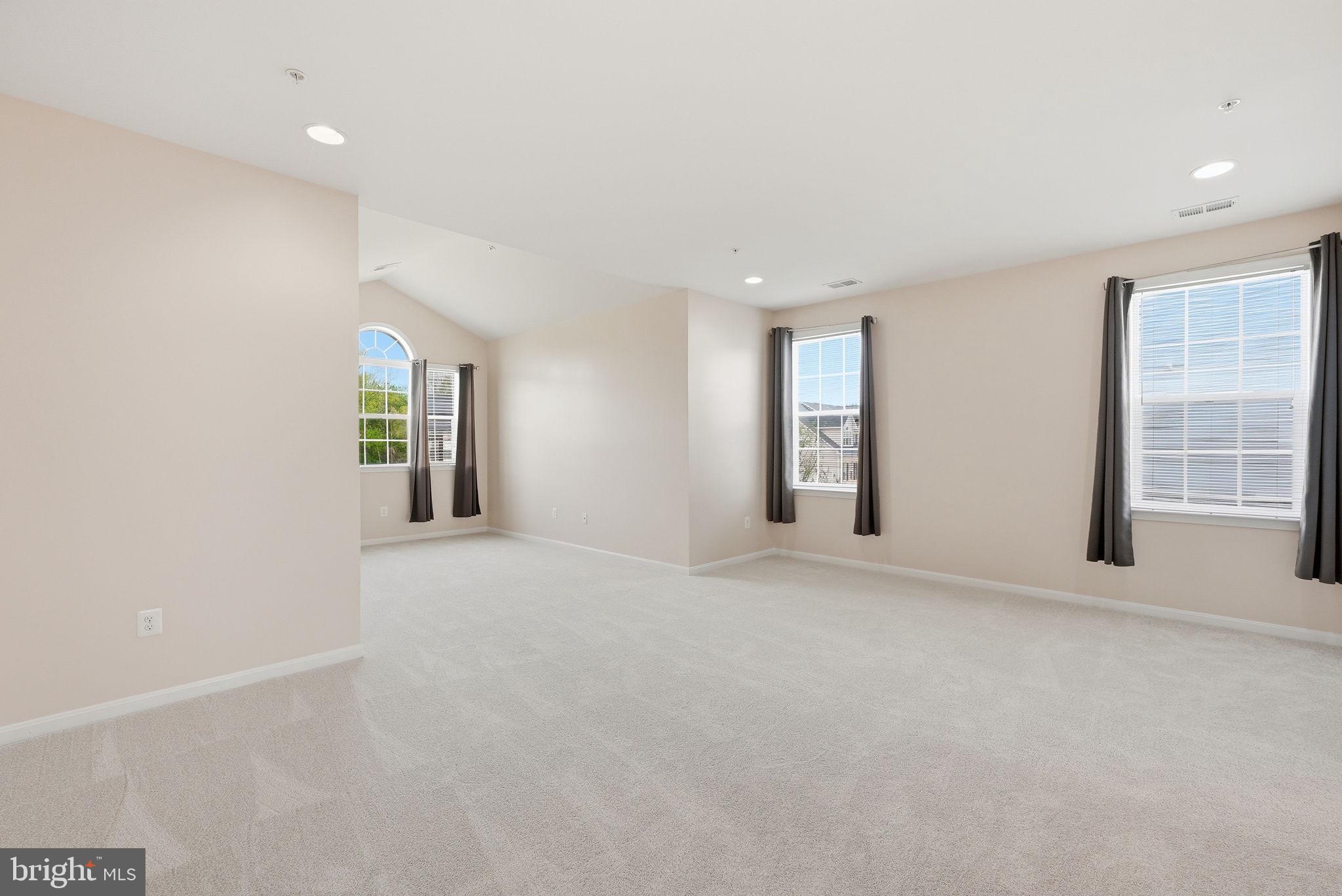 FORT WASHINGTON ACRES-PL - Residential