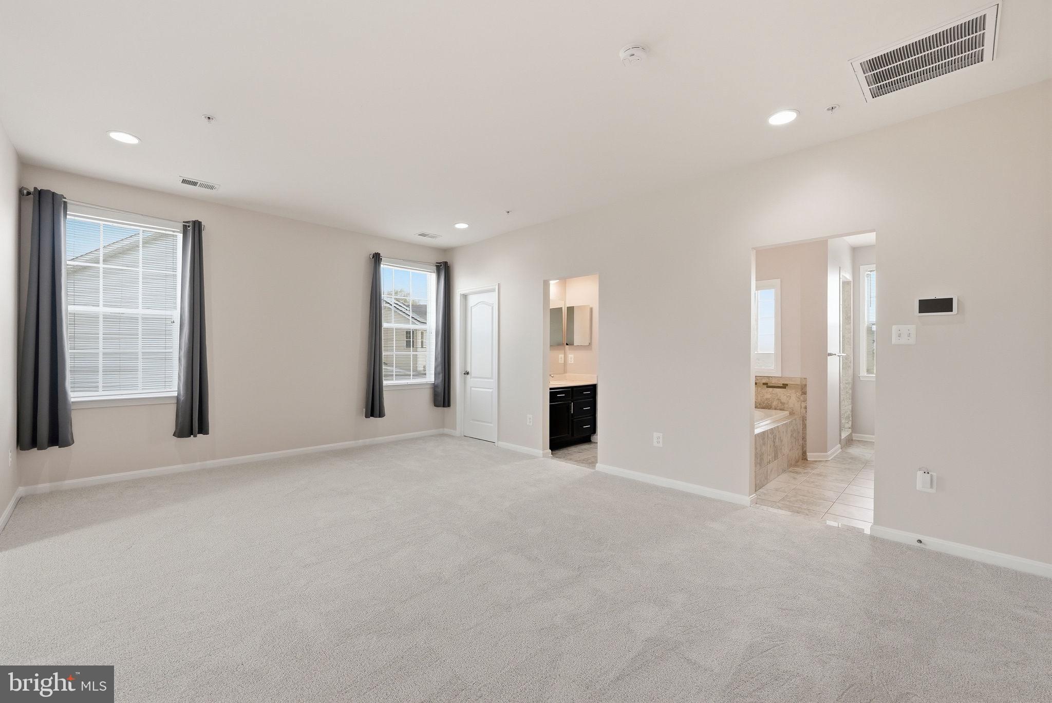 FORT WASHINGTON ACRES-PL - Residential