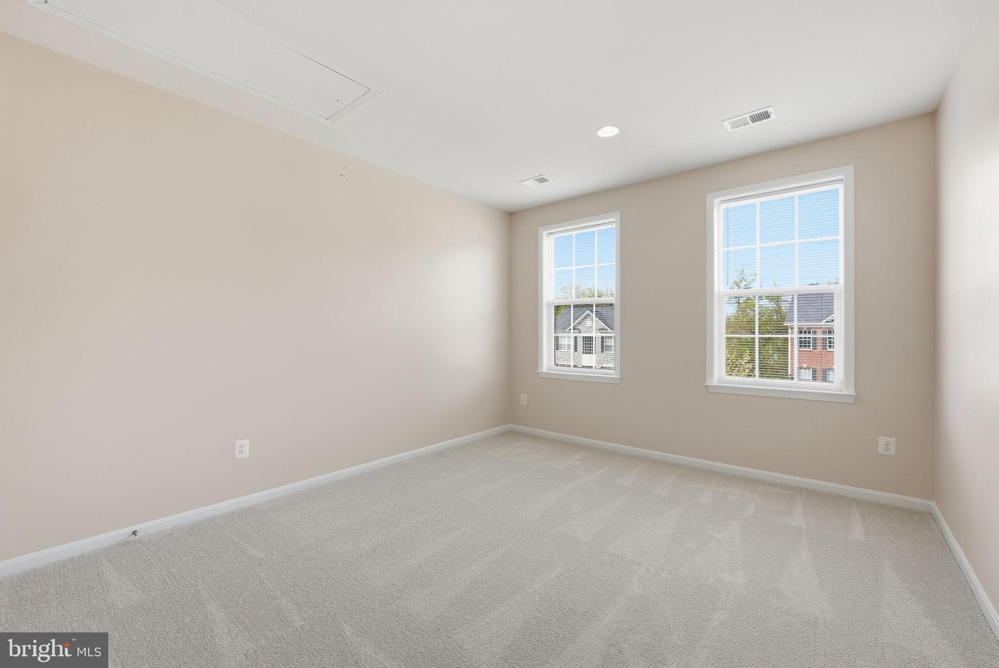 FORT WASHINGTON ACRES-PL - Residential