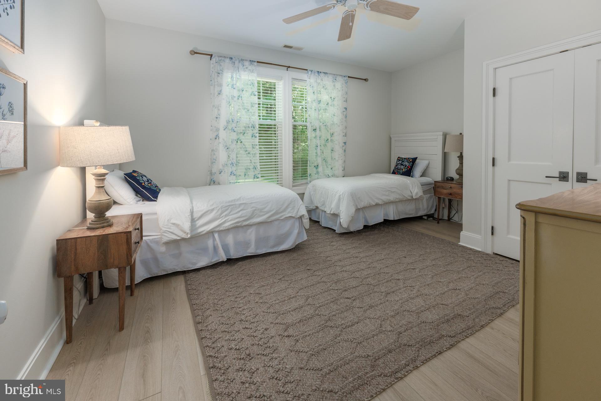 TUNIS MILLS - Residential