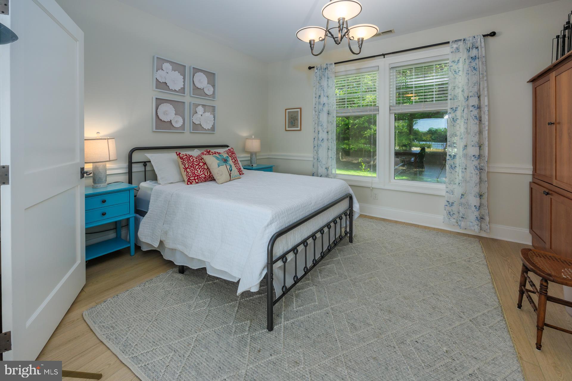 TUNIS MILLS - Residential