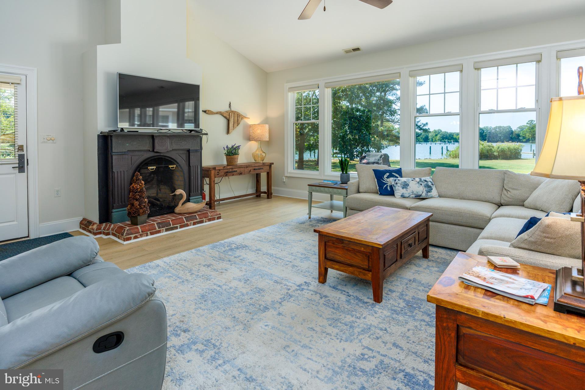 TUNIS MILLS - Residential