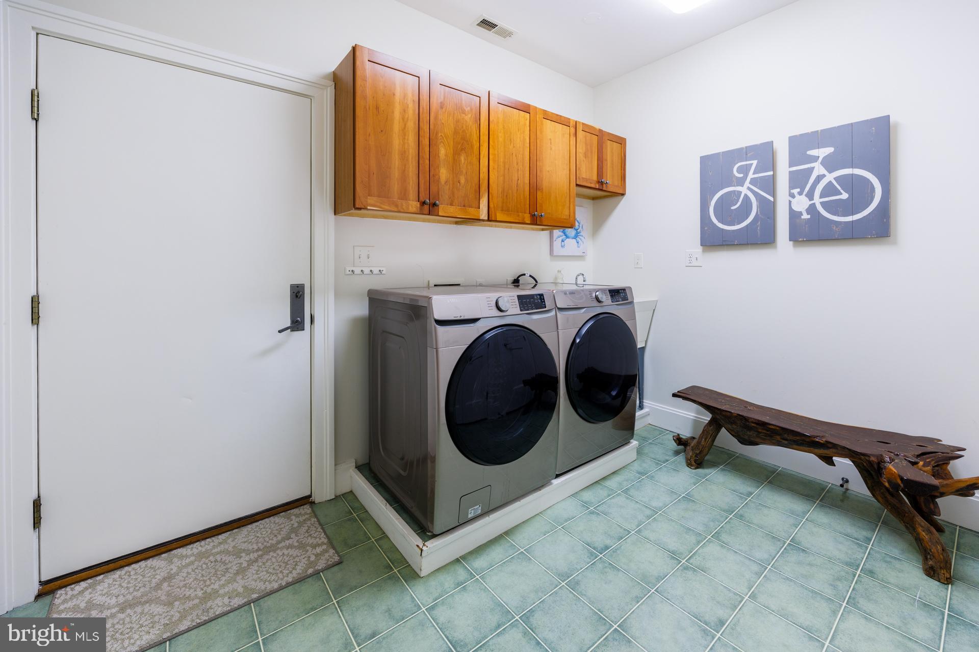 TUNIS MILLS - Residential