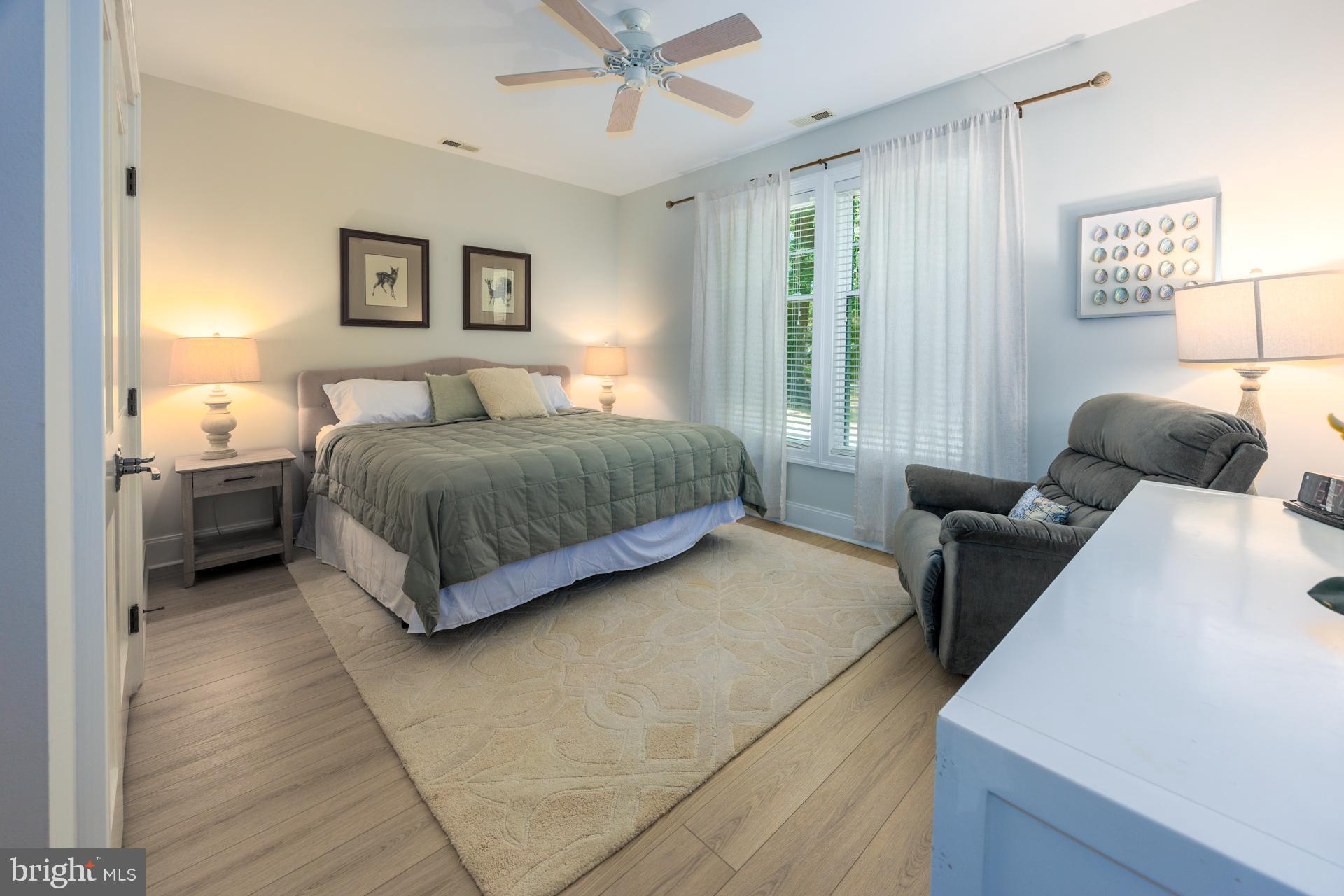 TUNIS MILLS - Residential