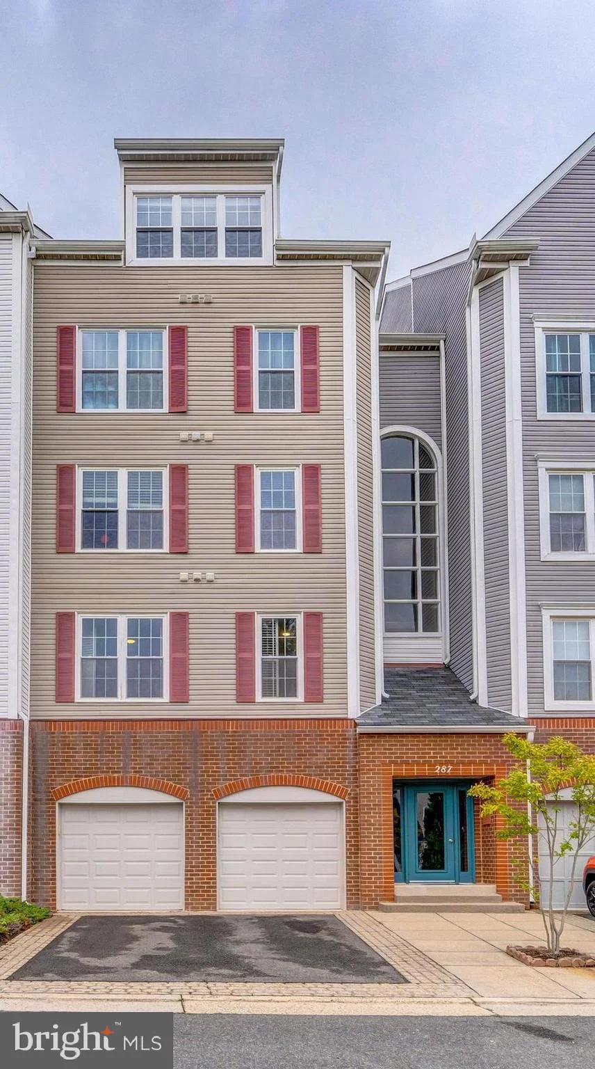 287 S Pickett Street Unit 102, Alexandria, VA 22304