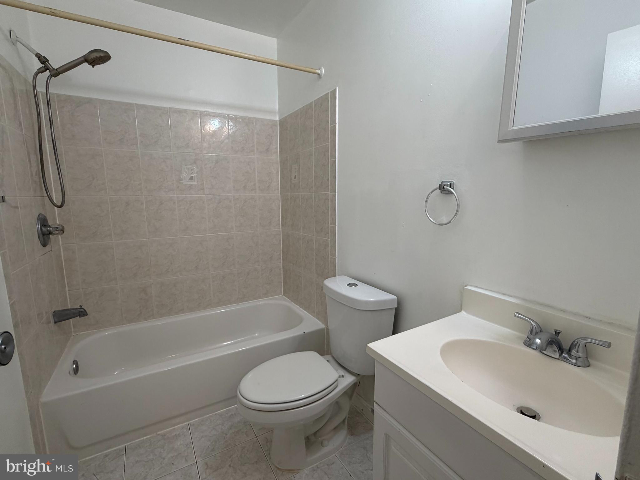 TERRACE TOWNE HOMES OF WOODLAWN - Residential