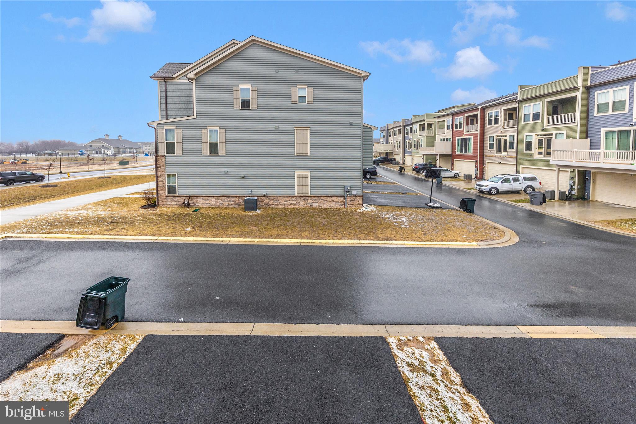 VILLAGES OF URBANA - Residential