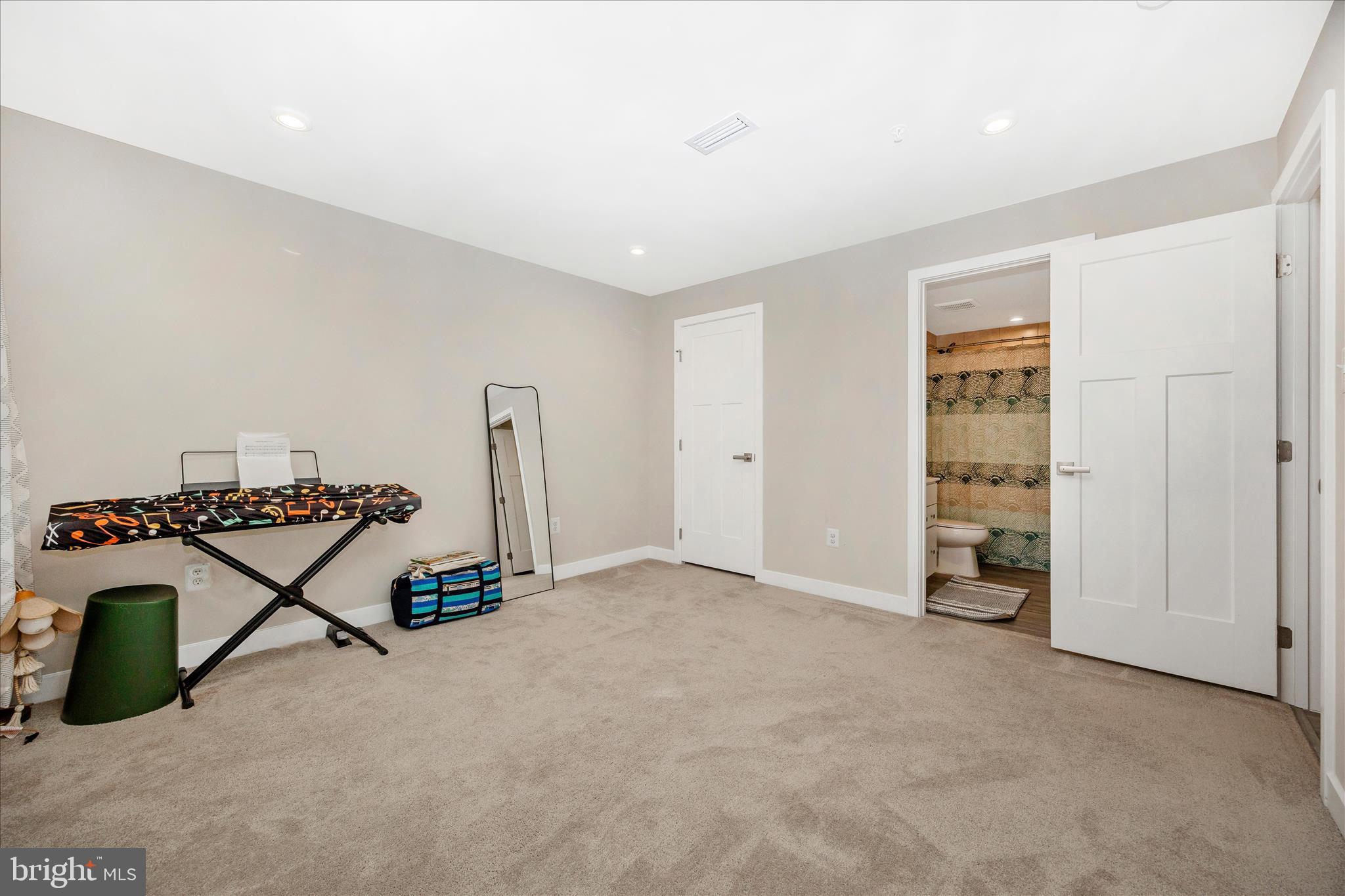 VILLAGES OF URBANA - Residential