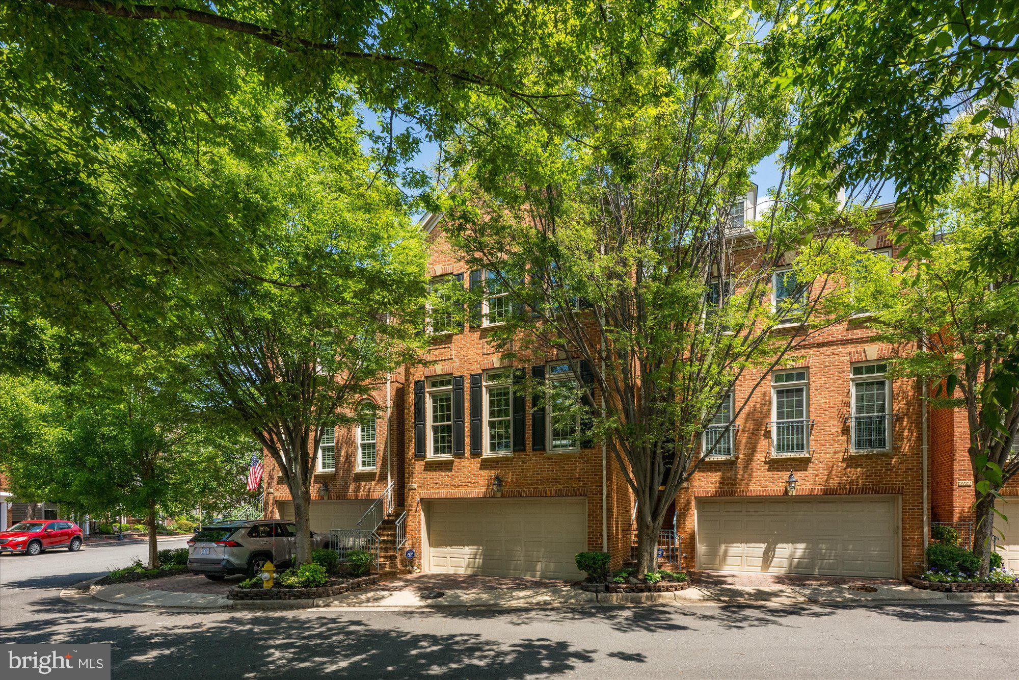 CAMERON STATION - Residential