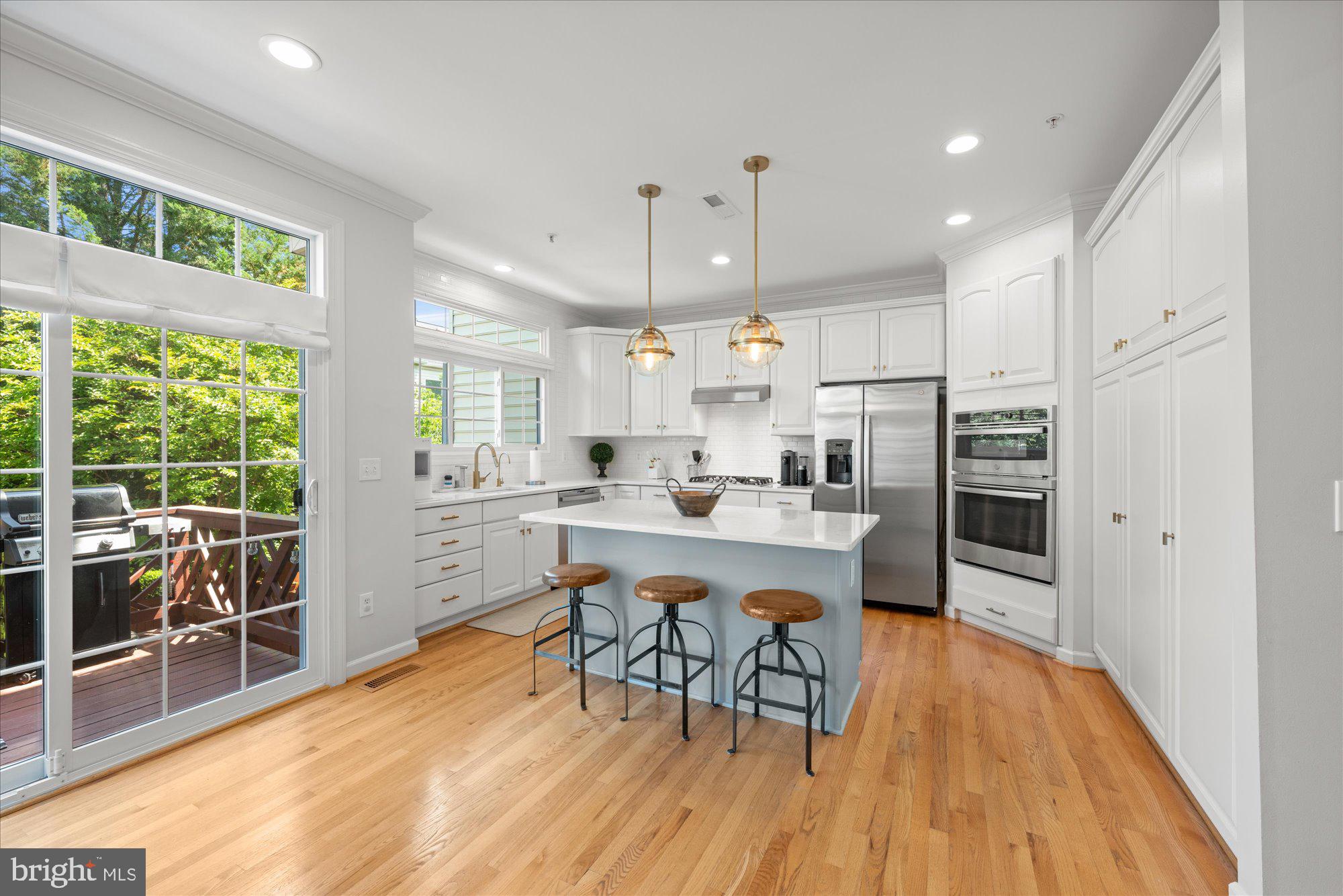 CAMERON STATION - Residential