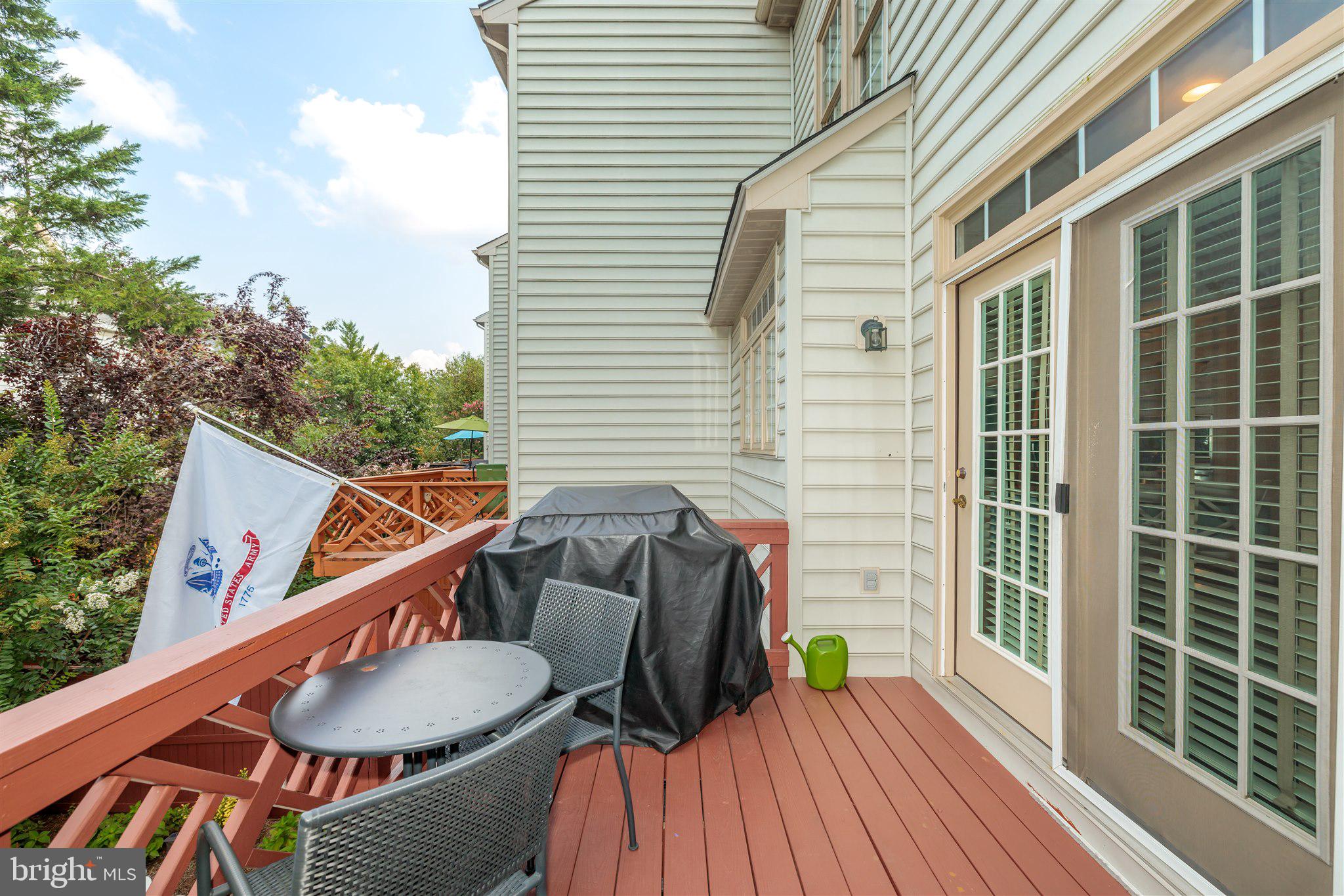 CAMERON STATION - Residential