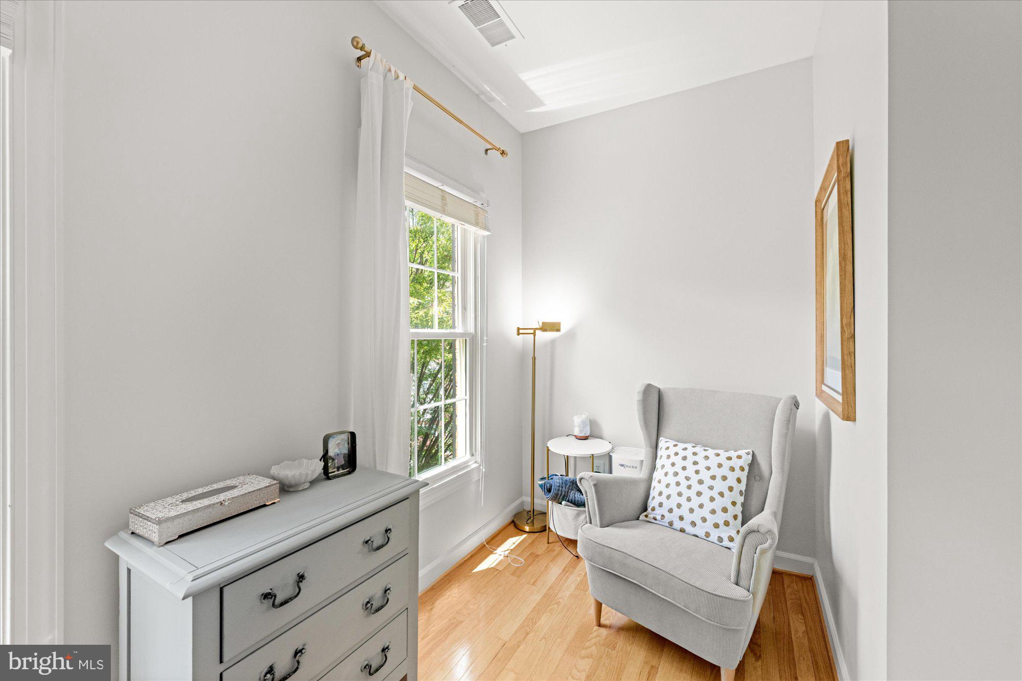 CAMERON STATION - Residential