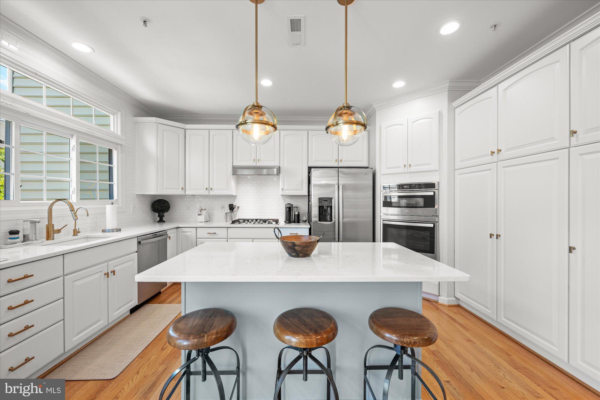 CAMERON STATION - Residential