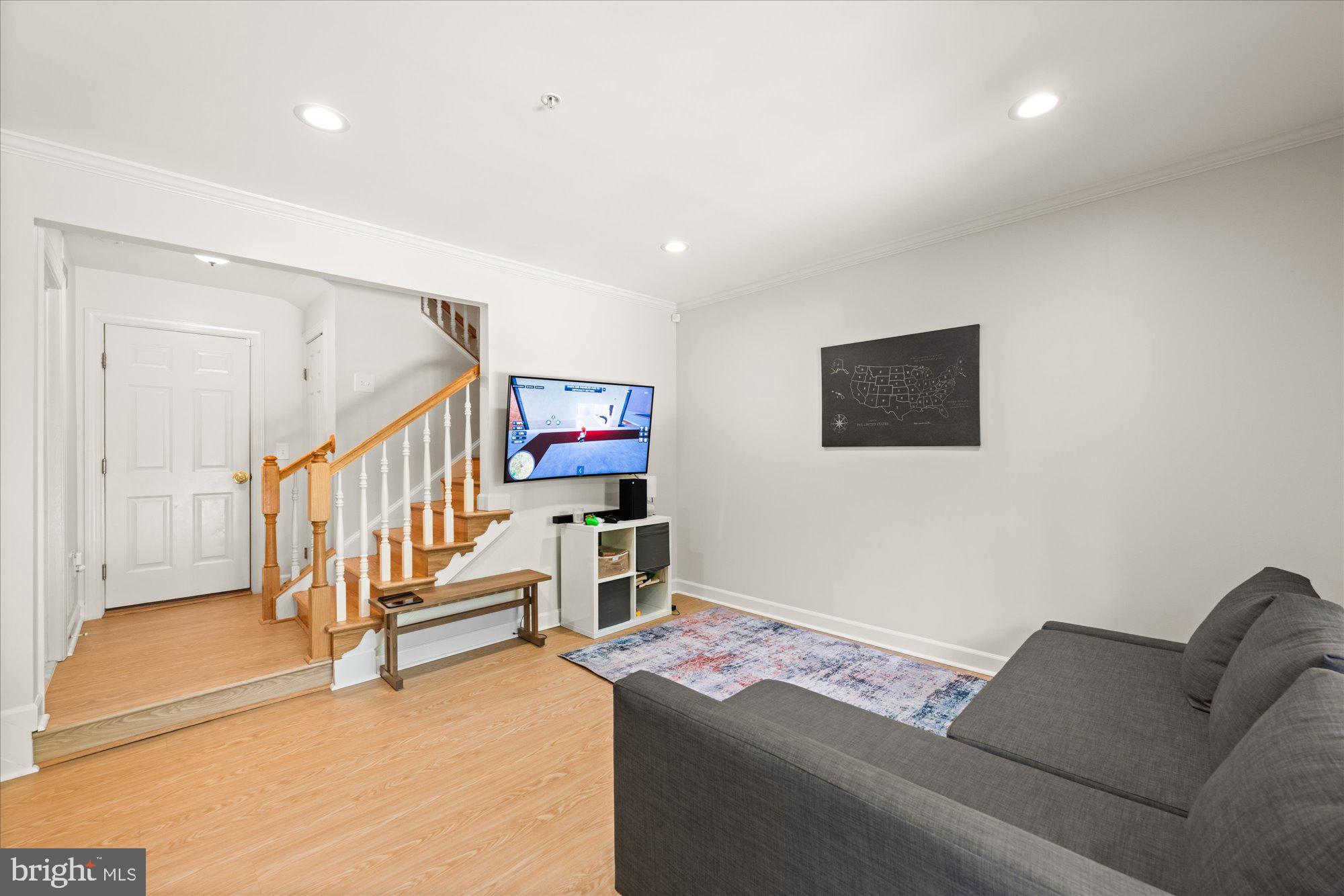 CAMERON STATION - Residential