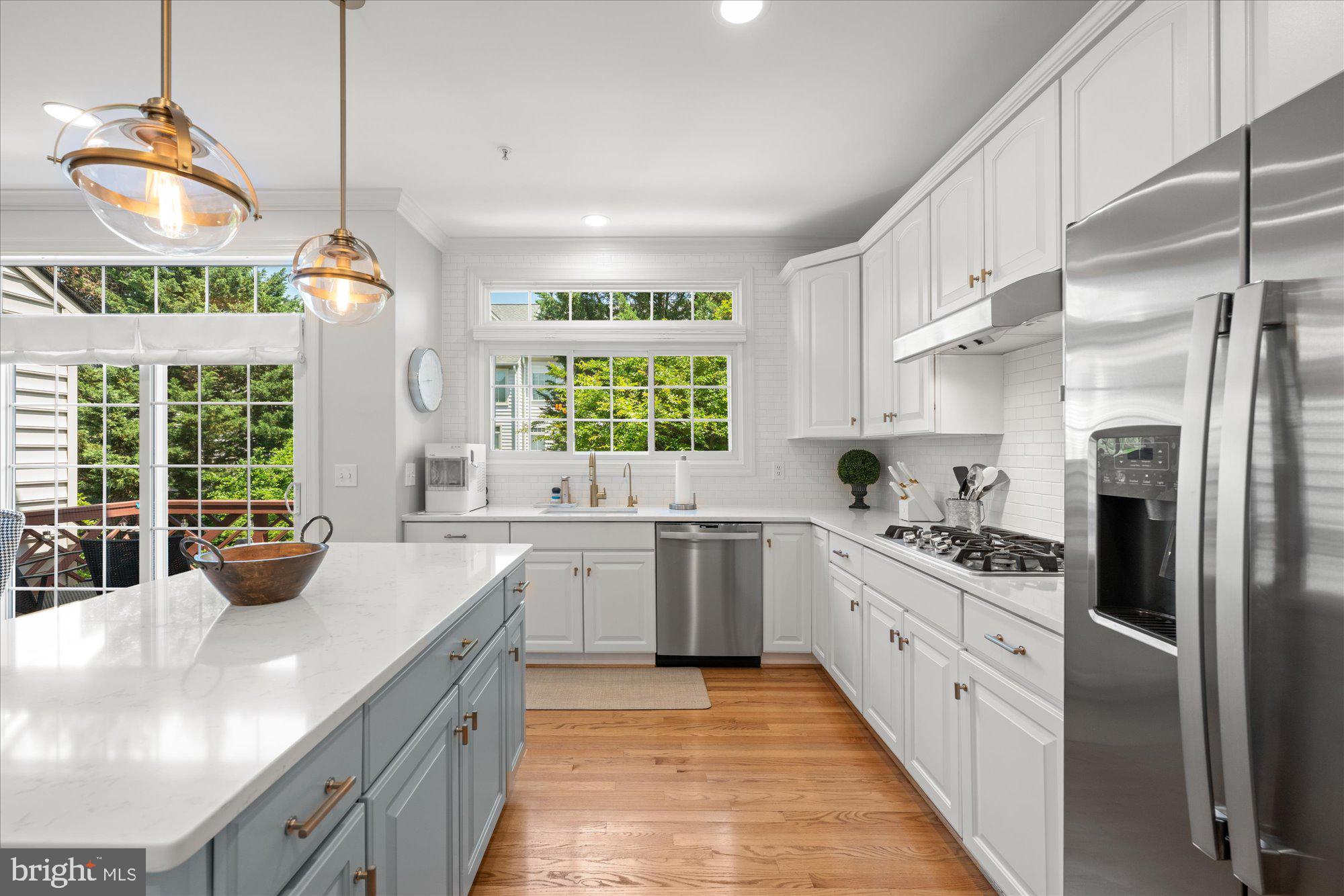 CAMERON STATION - Residential