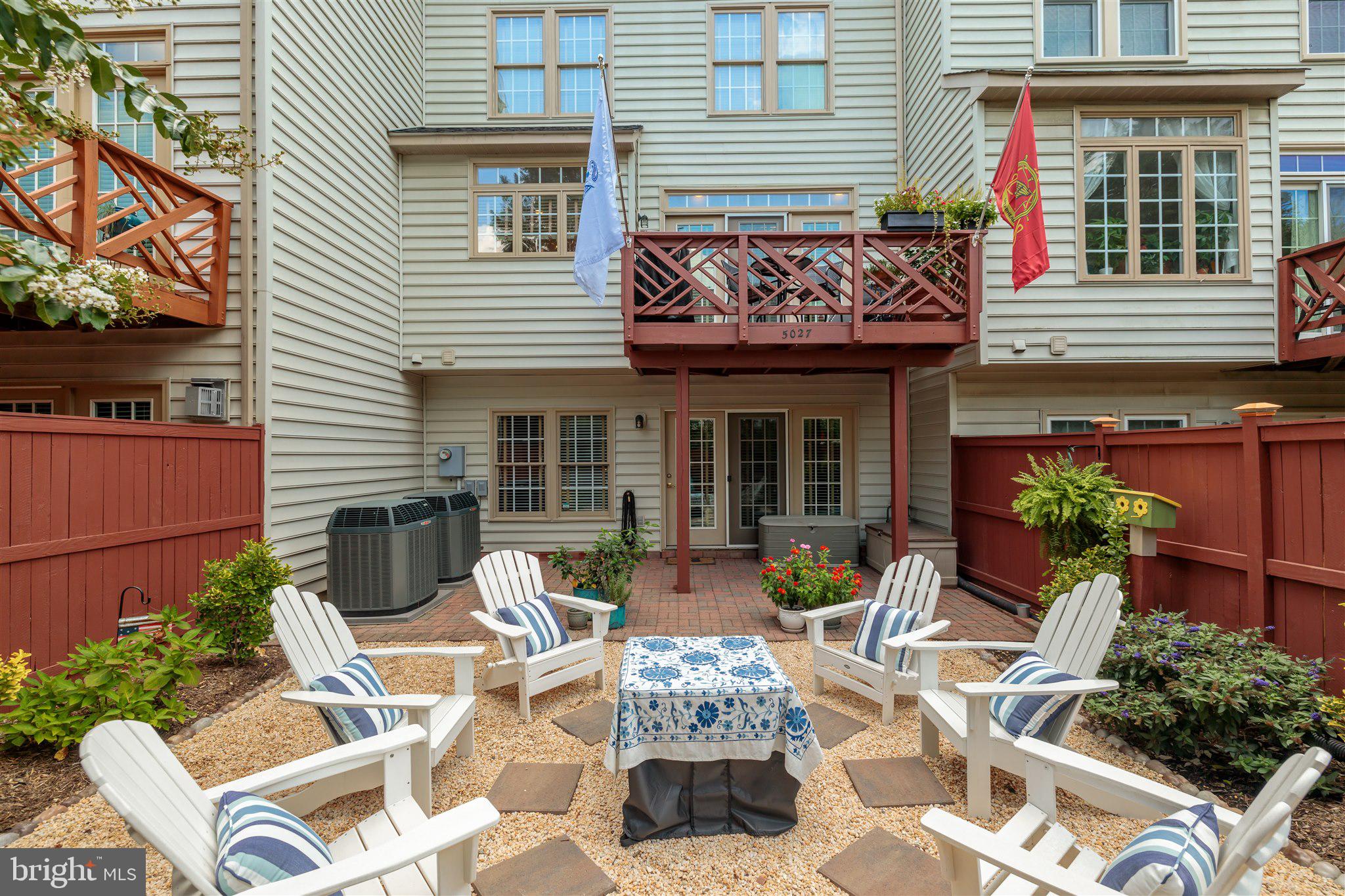 CAMERON STATION - Residential