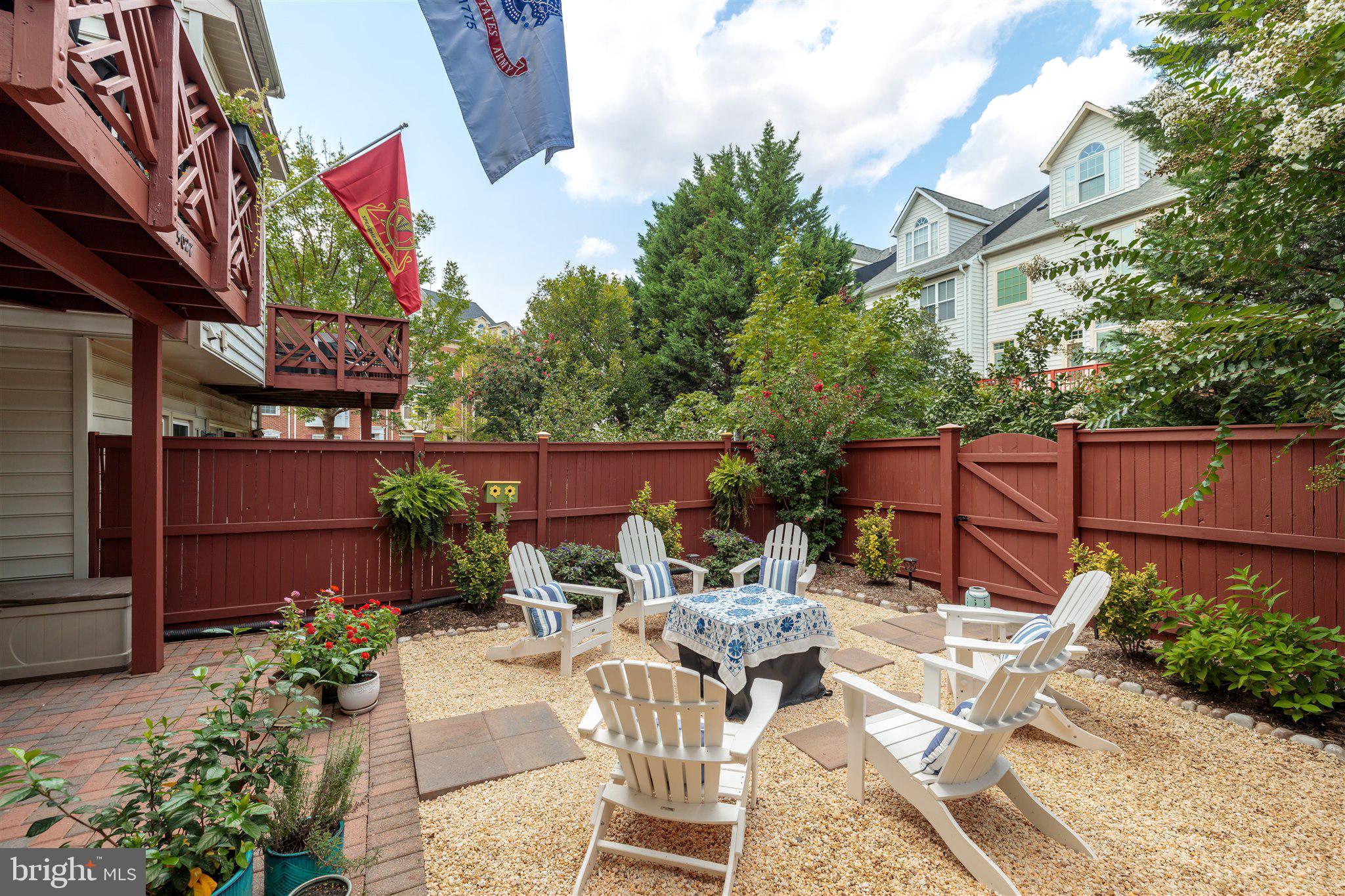 CAMERON STATION - Residential