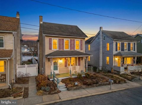 117 S CANAL STREET WALNUTPORT PA 18088