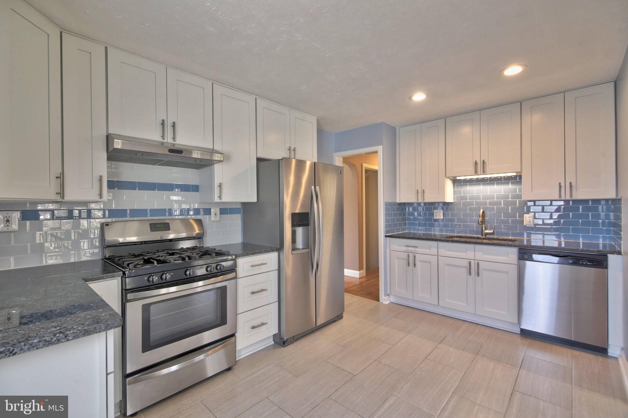 FAIRFAX WOODS - Residential